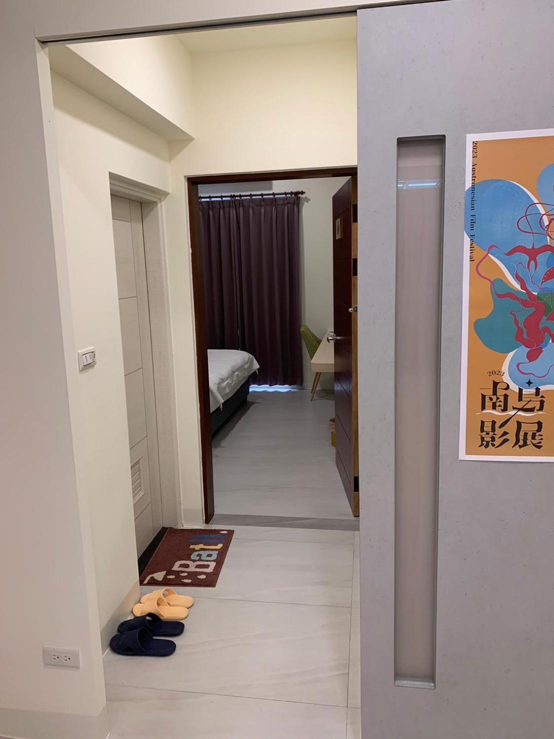 Twin Room with Private External Bathroom photo 2
