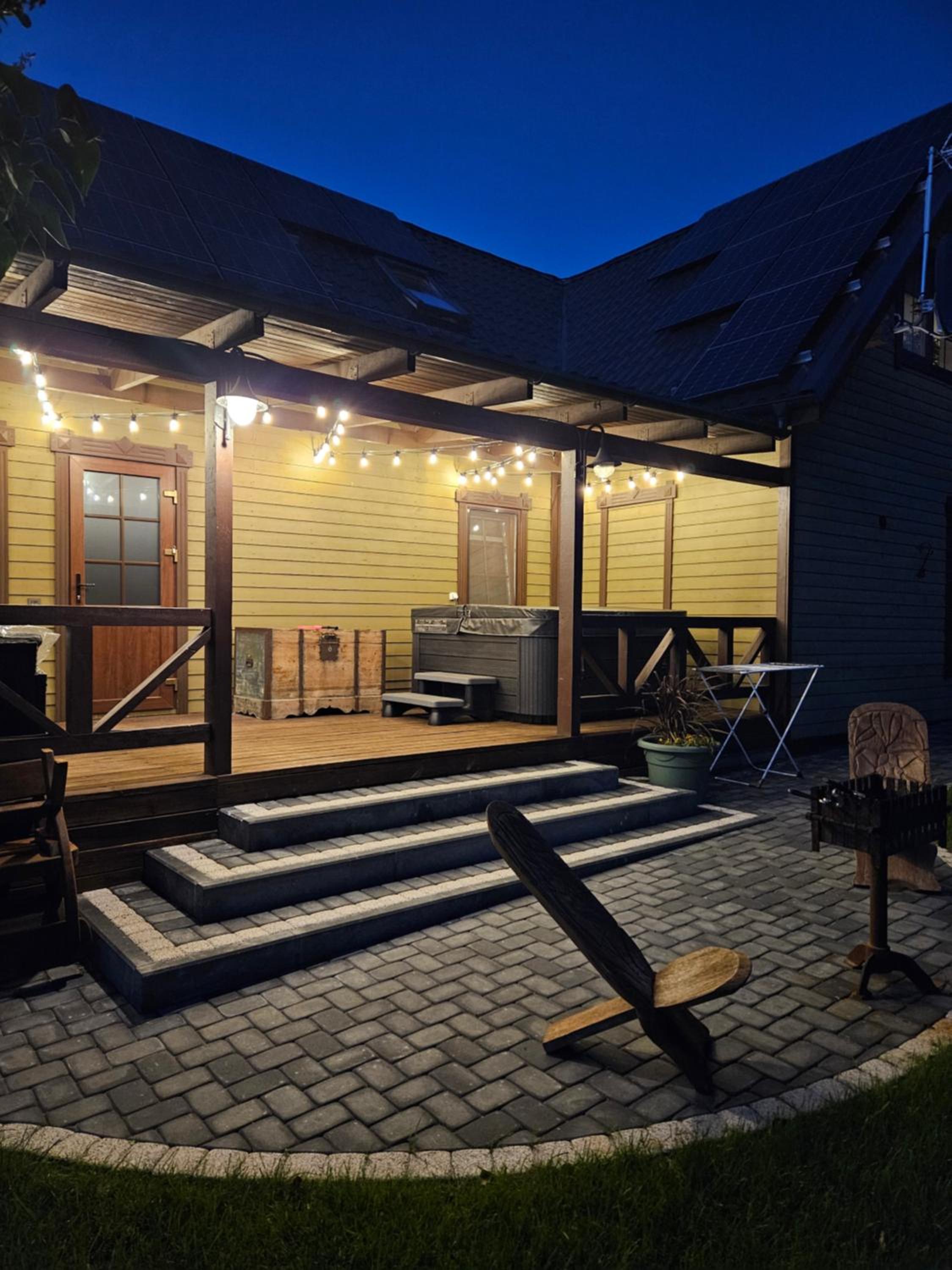 Two-Bedroom Cottage - Photo 31