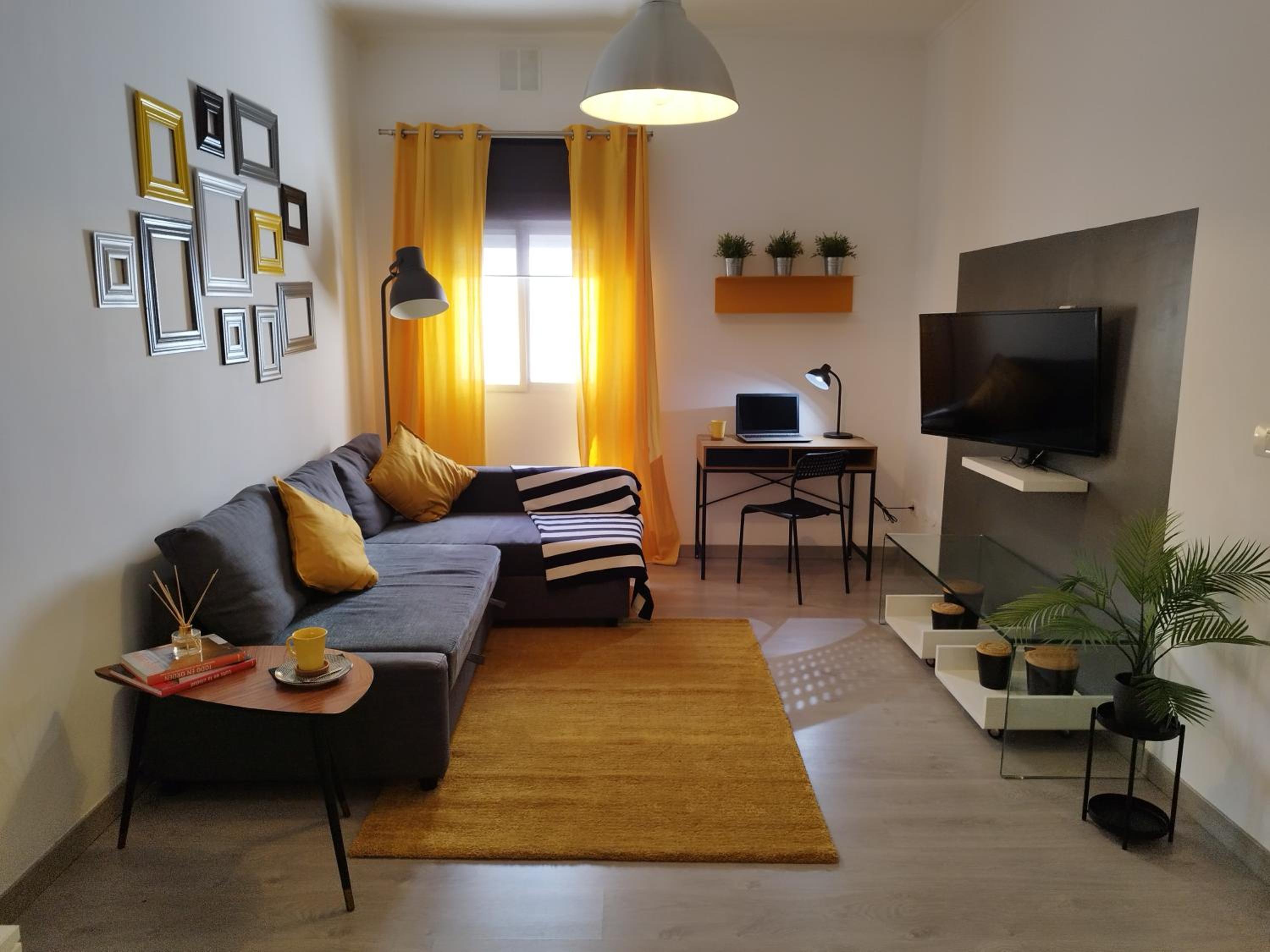 One-Bedroom Apartment photo 2