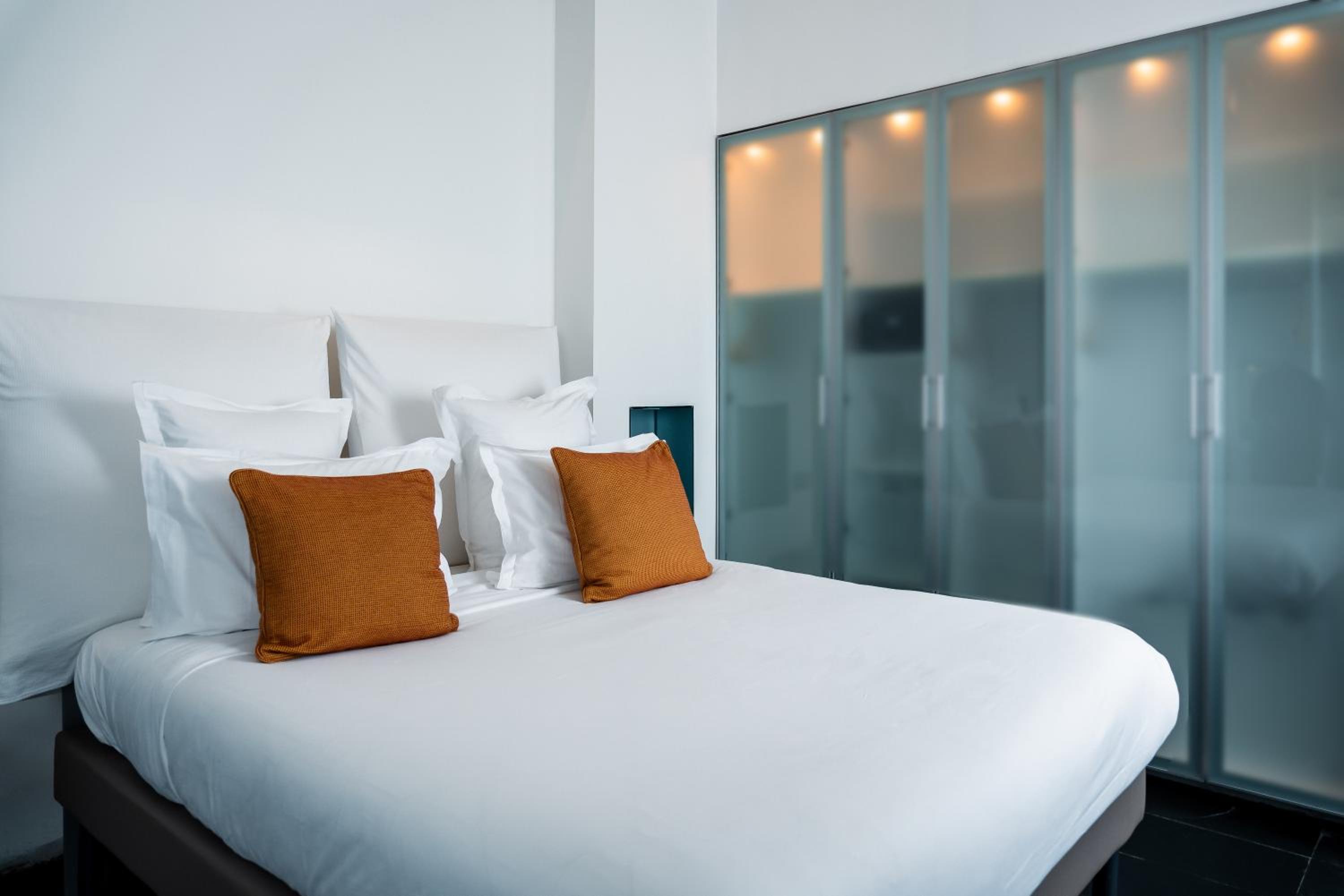 Deluxe L Double Room