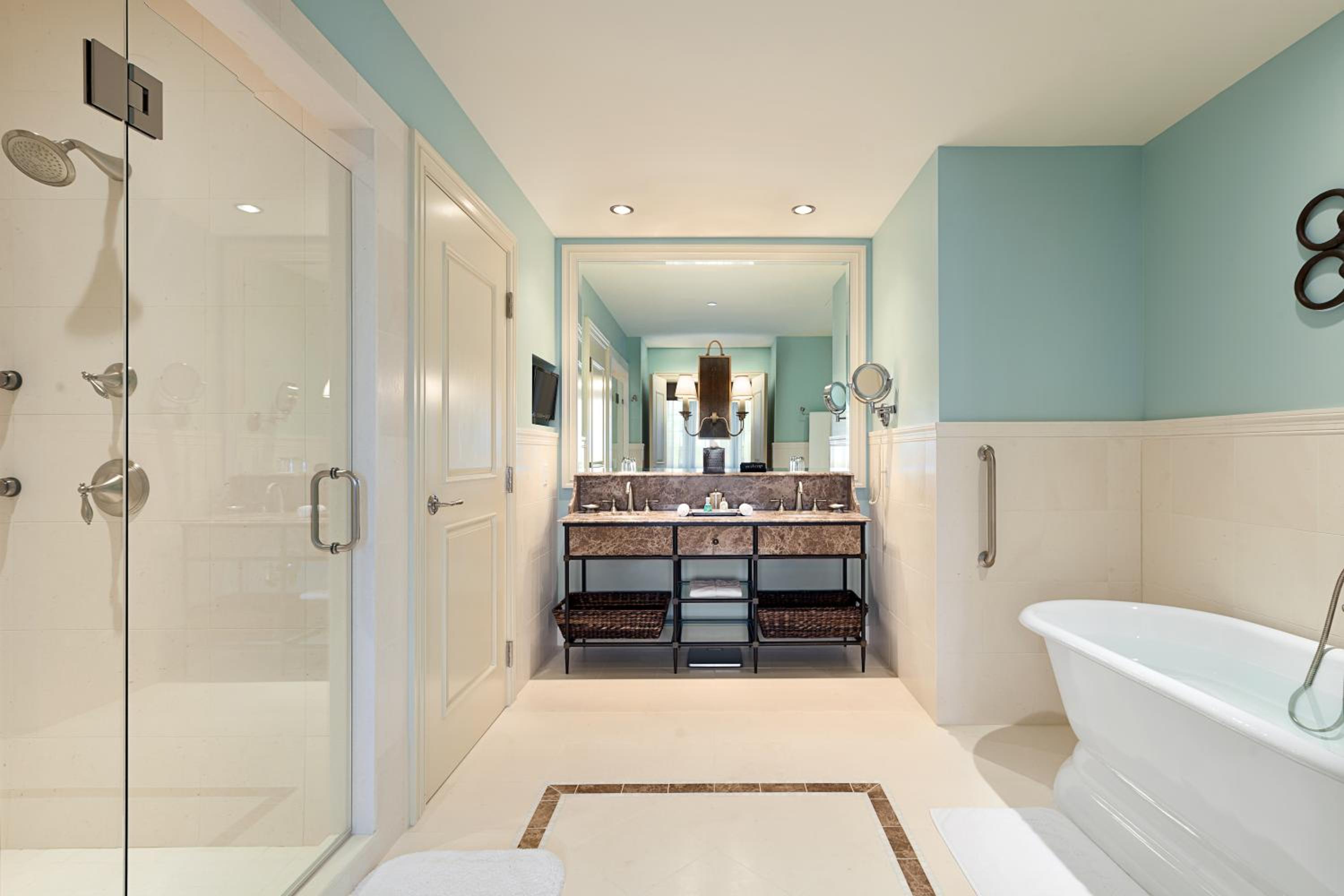 Dressage Suite photo 2