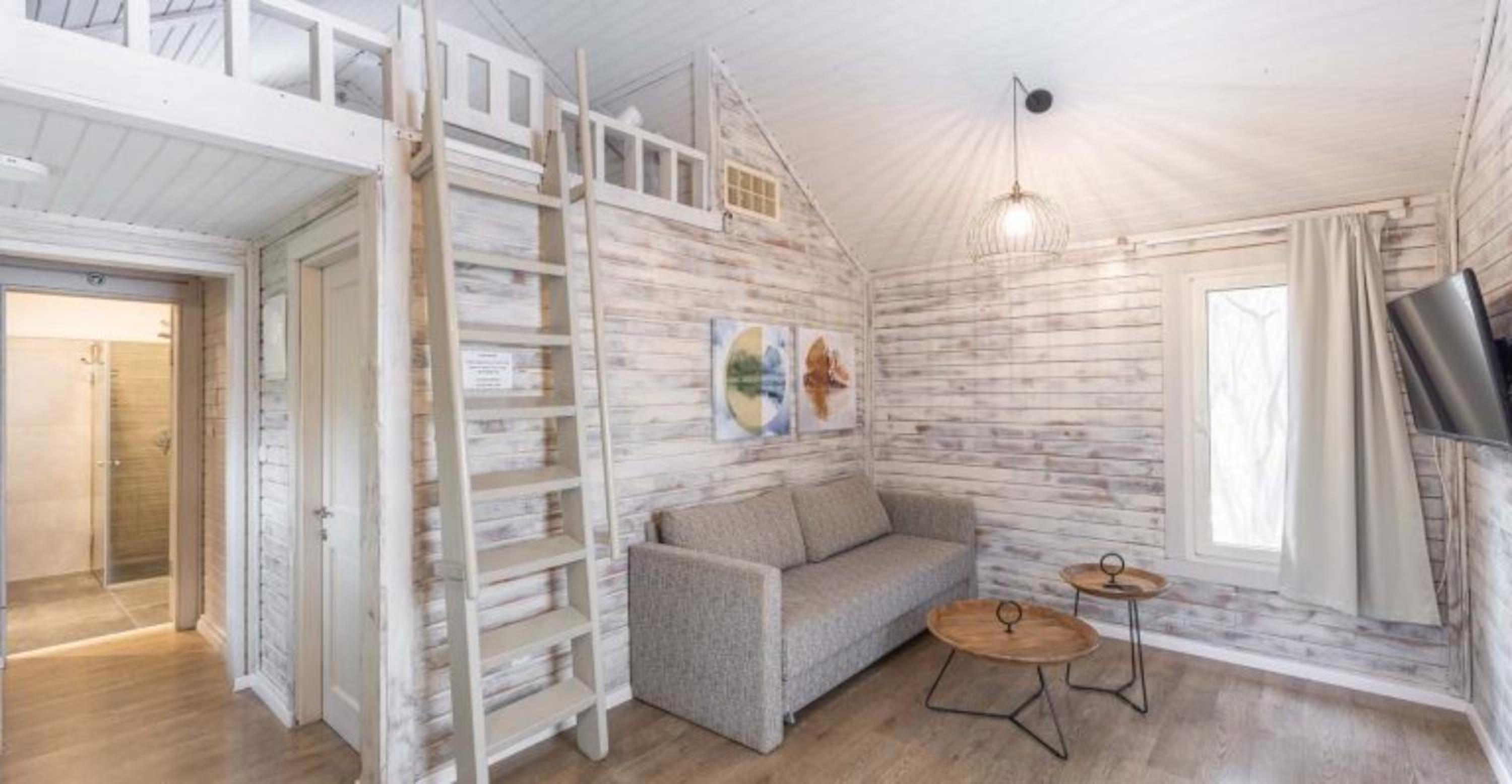 Gilad Chalet