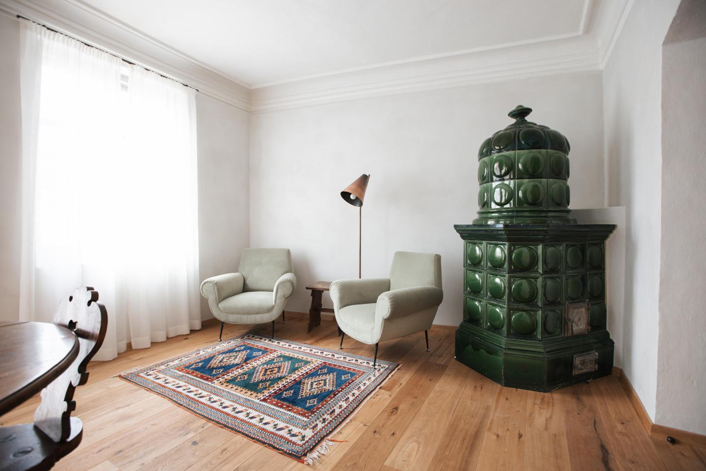 Superior One-Bedroom Apartment with Balcony