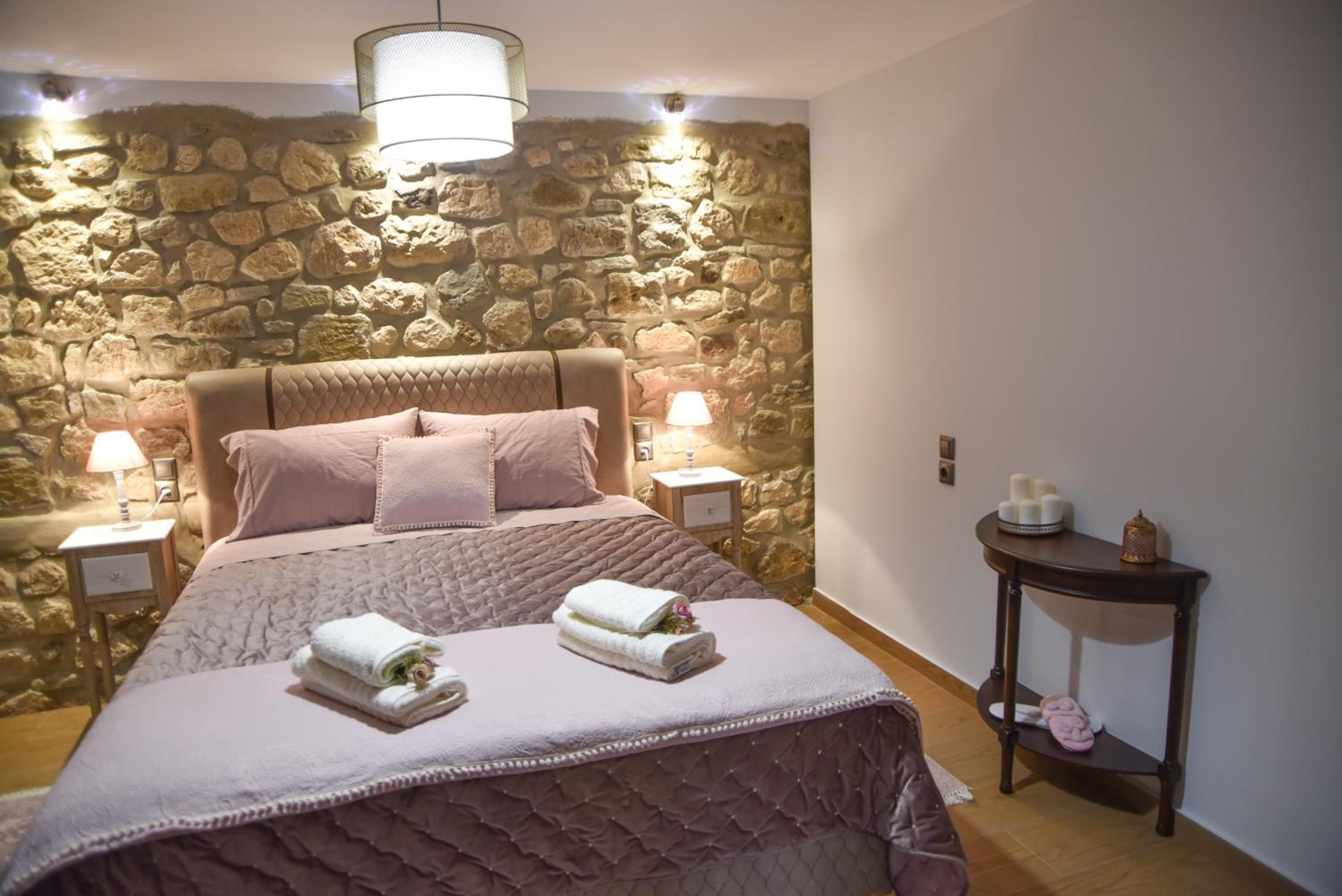 Deluxe King Suite