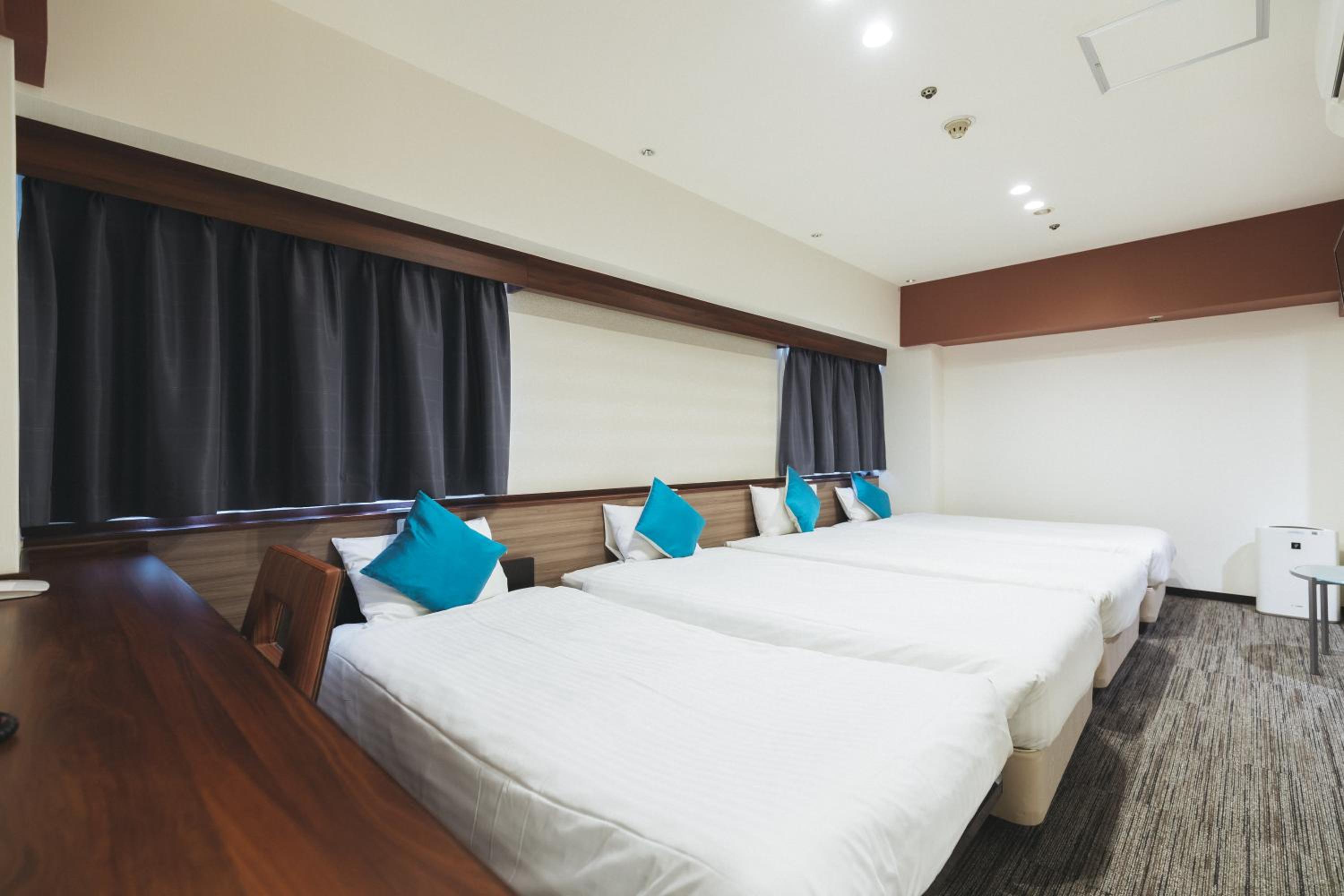 Quadruple Room - Non-Smoking