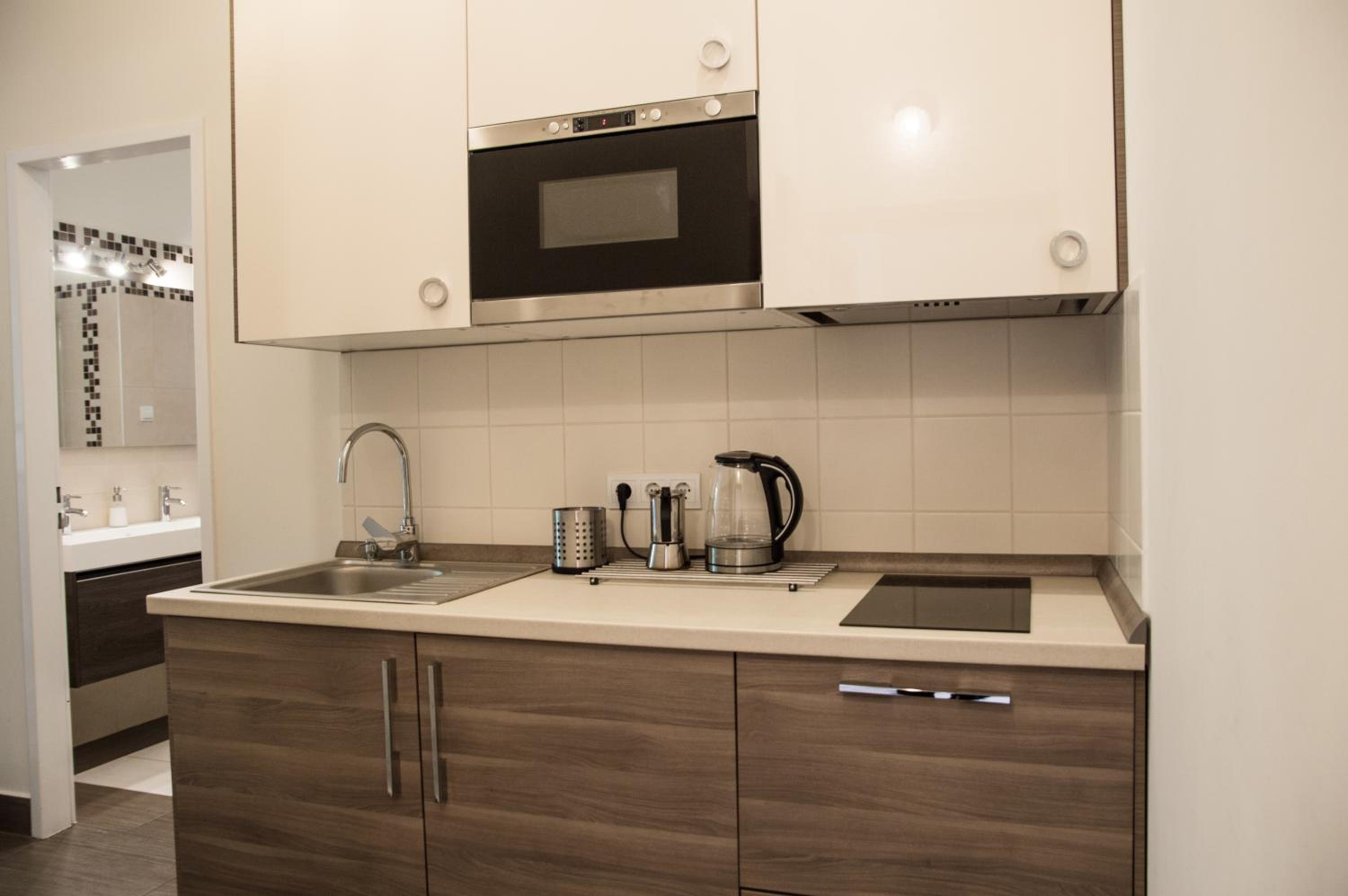 Superior Suite - Photo 6