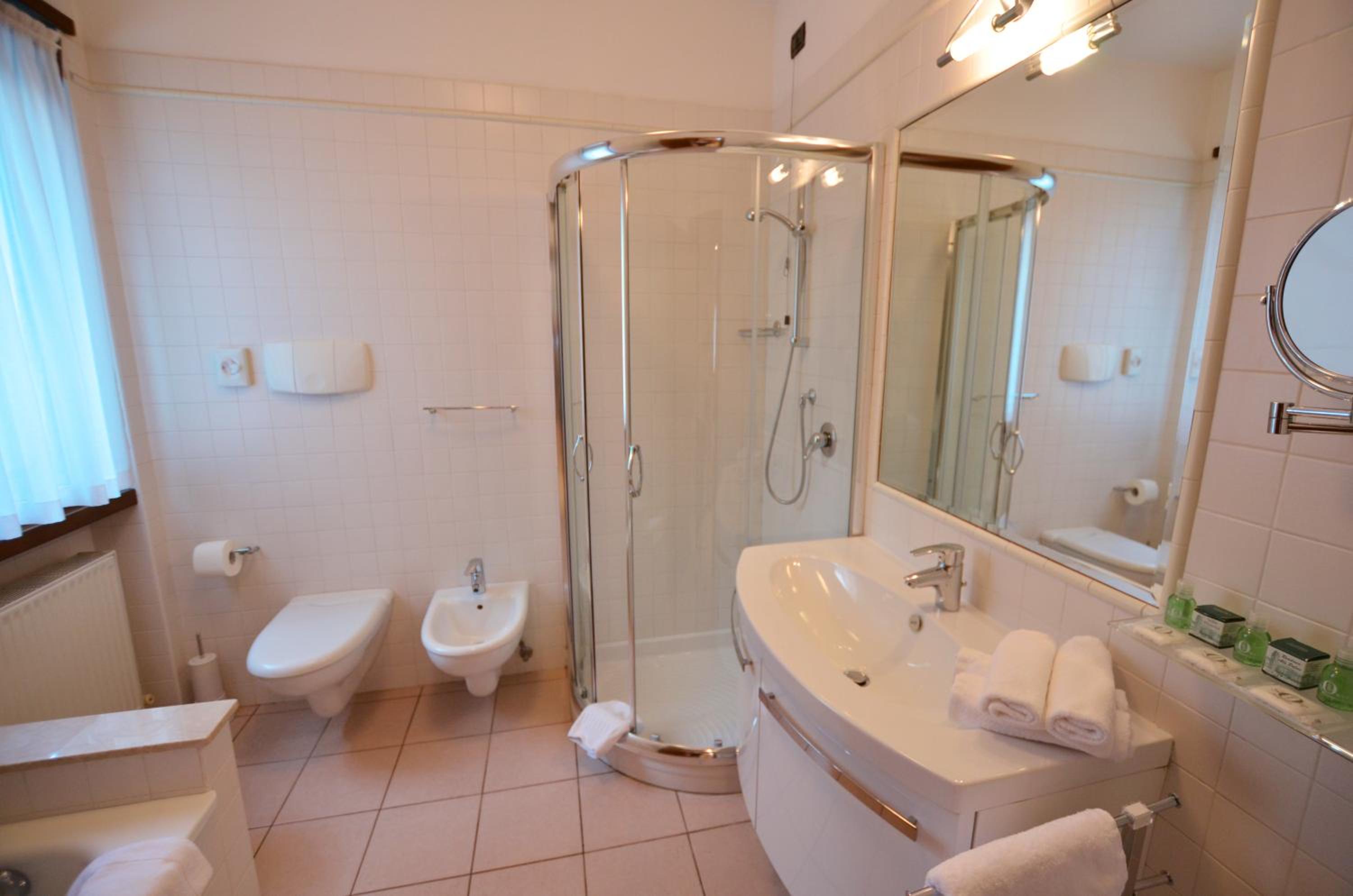 Two-Bedroom Apartment with Terrace photo 2