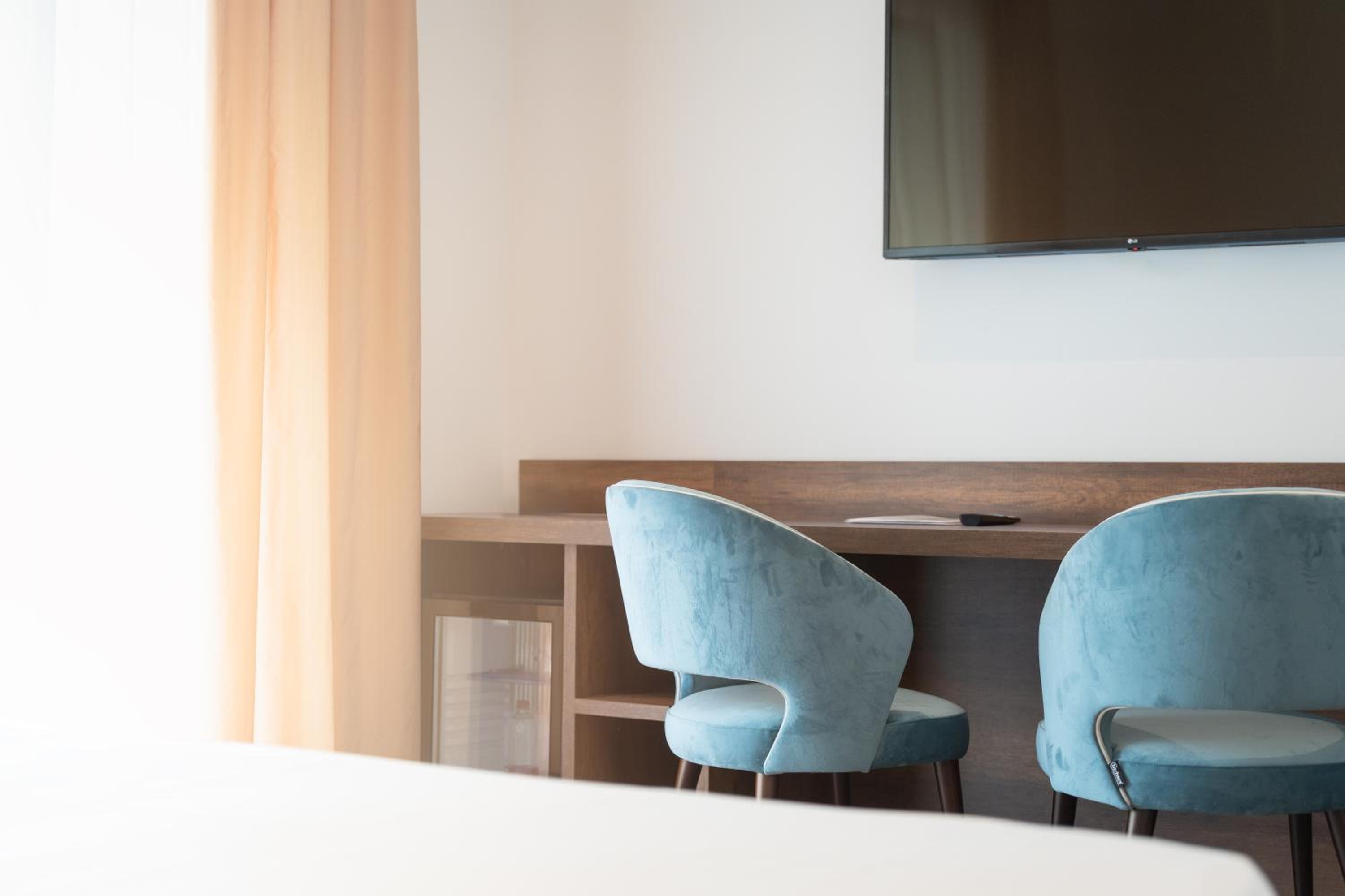 Classic Double or Twin Room photo 3