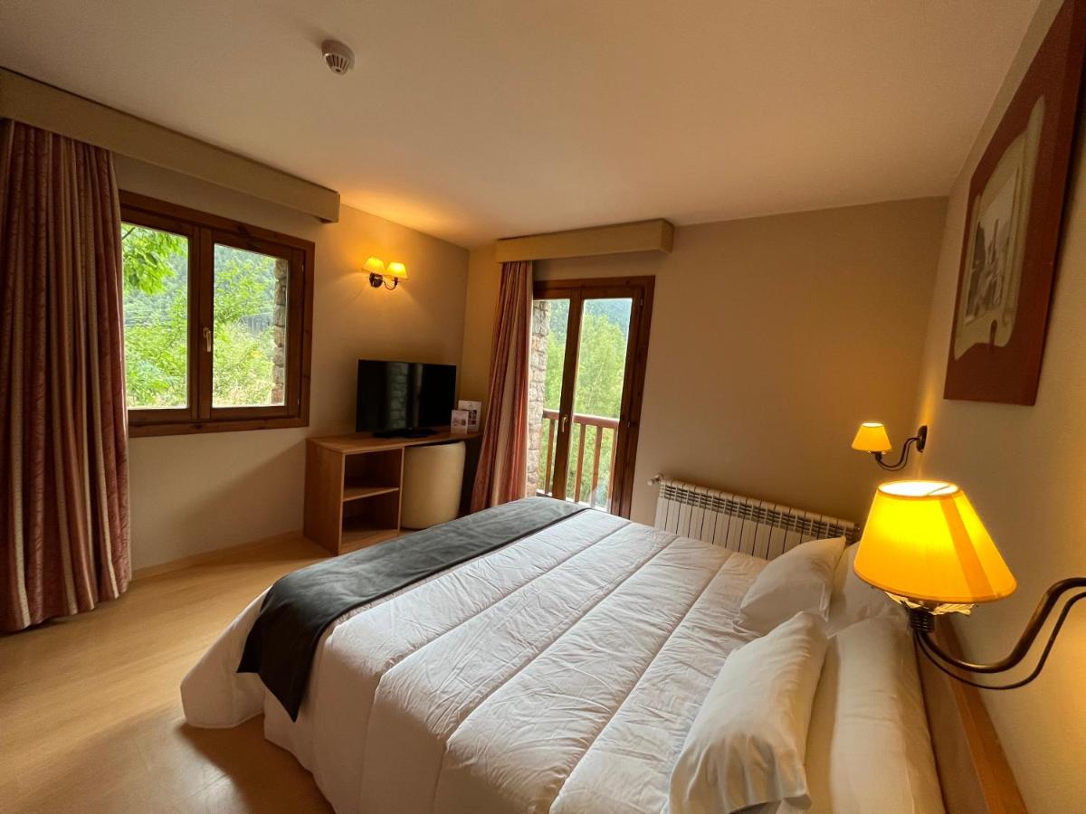 Triple Room (3 Adults) photo 1