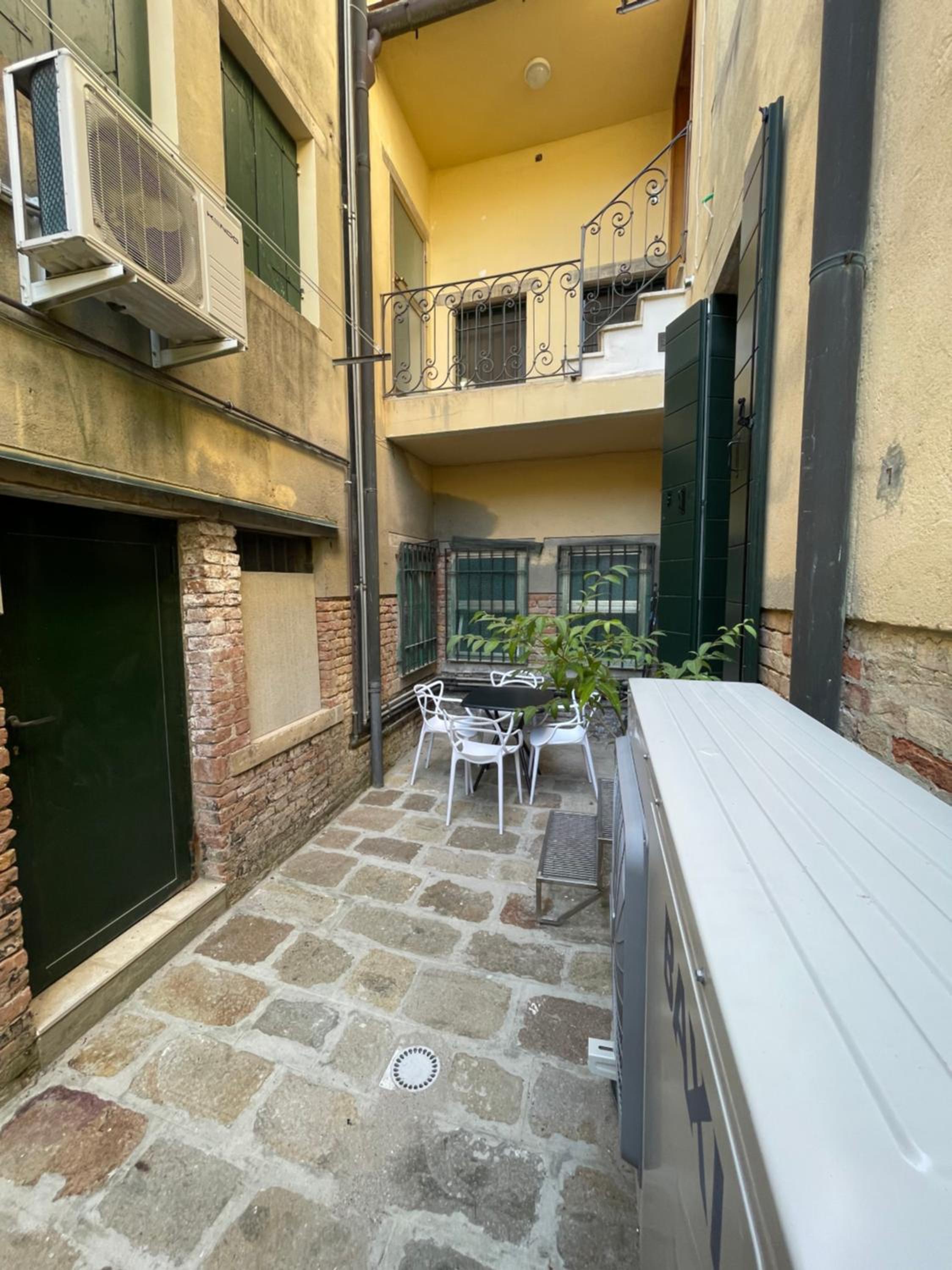 Apartment - Ground Floor - Annex photo 3
