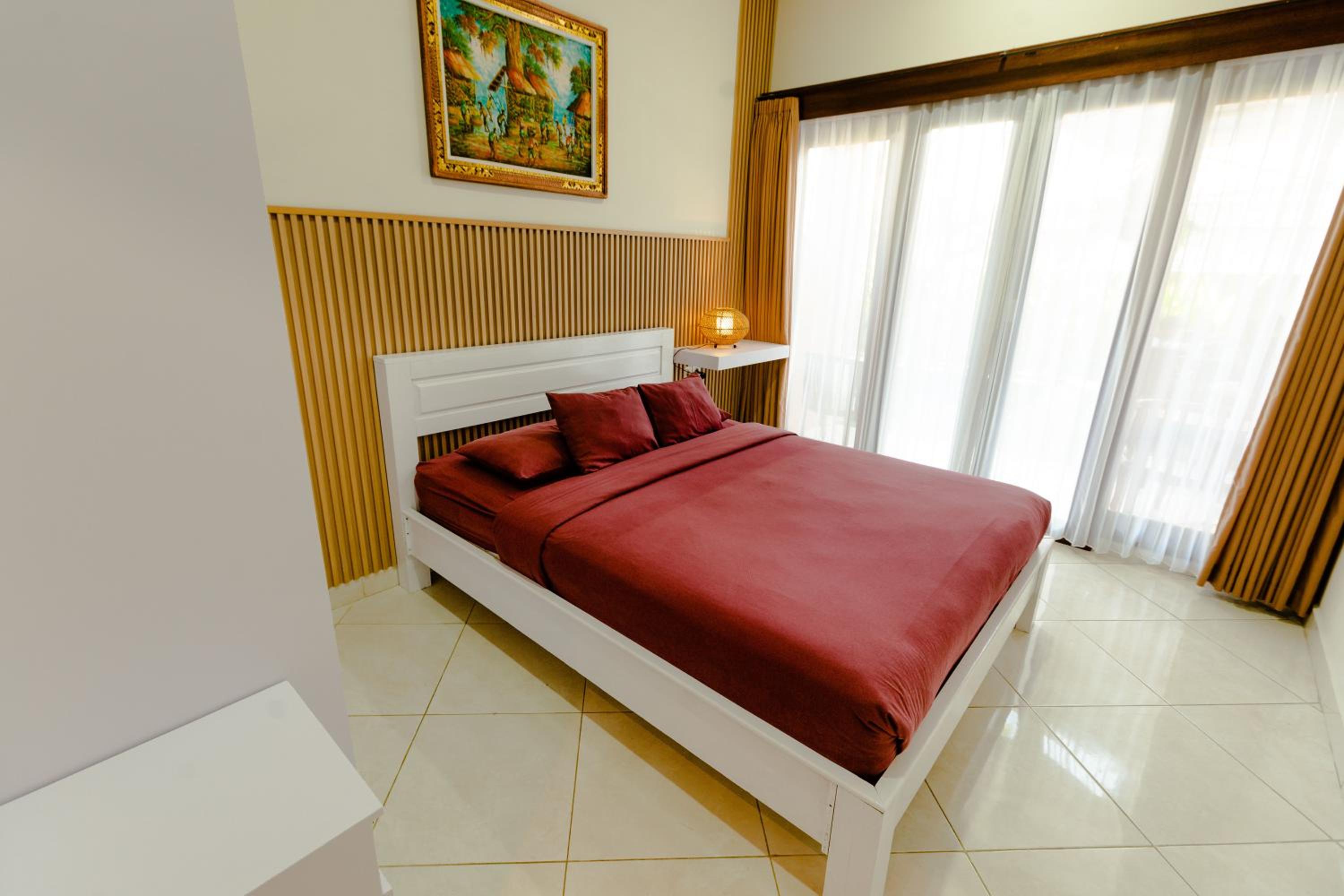 Deluxe Double Room - Photo 9