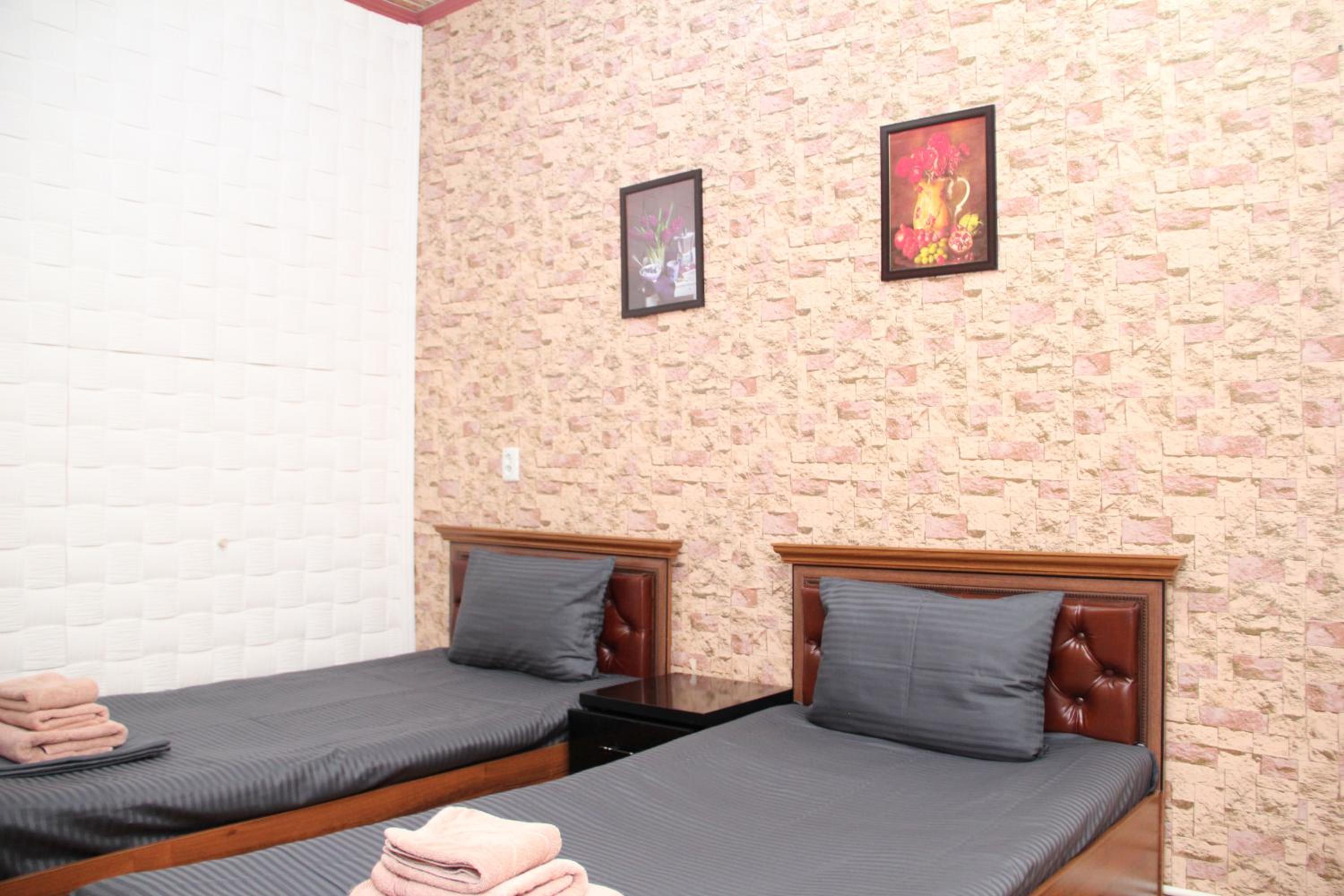 Twin Room with Shared Bathroom