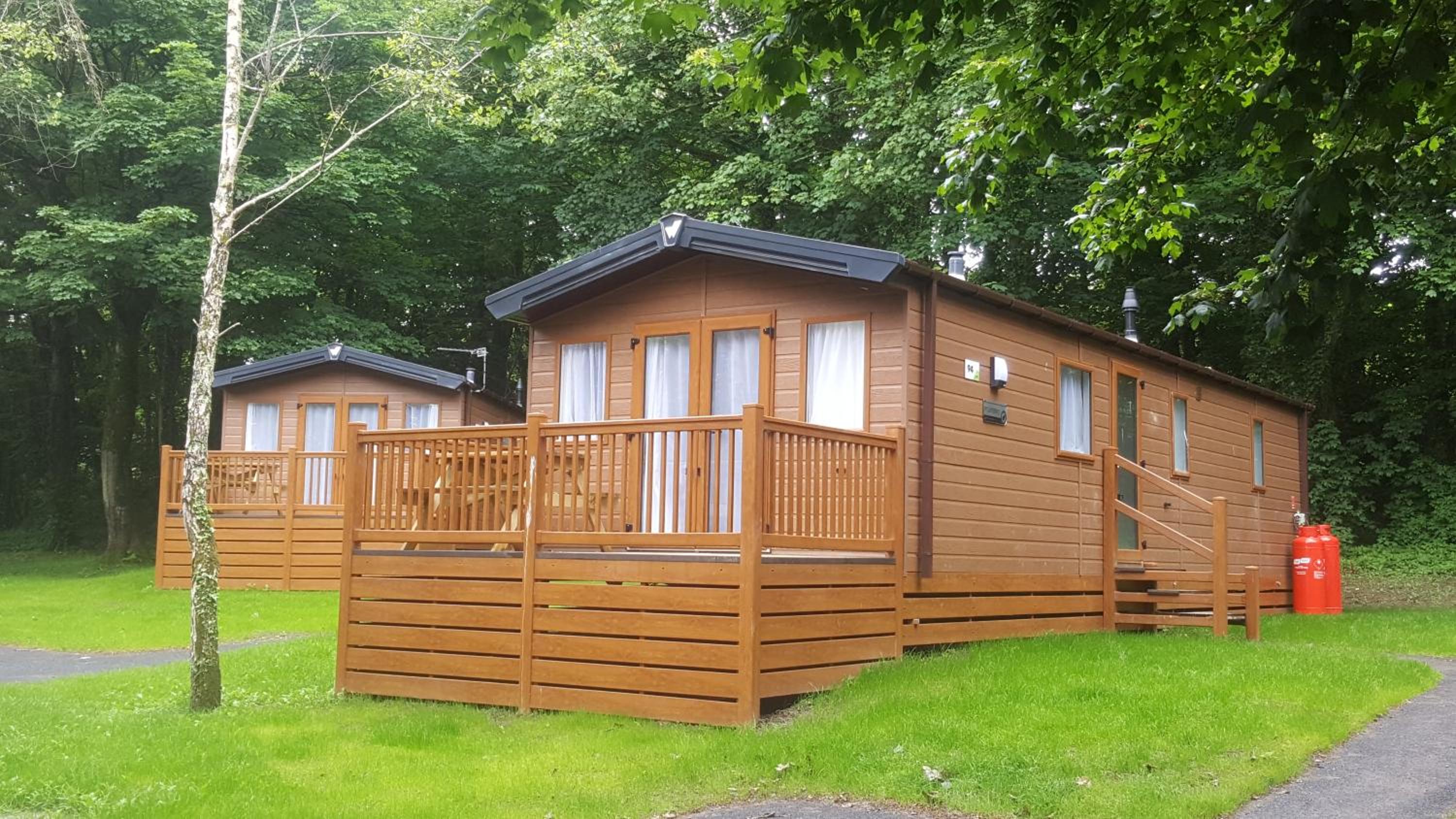 3 Bedroom Silver Caravan Lodge photo 2