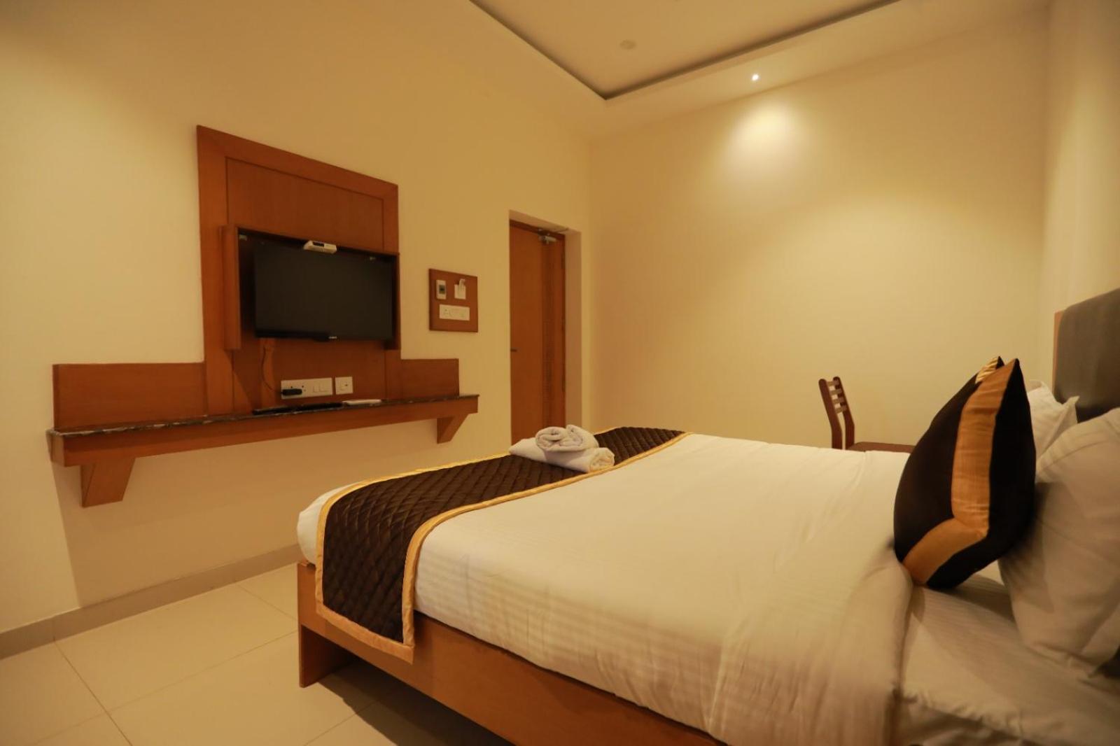 Deluxe Double Room - Photo 4