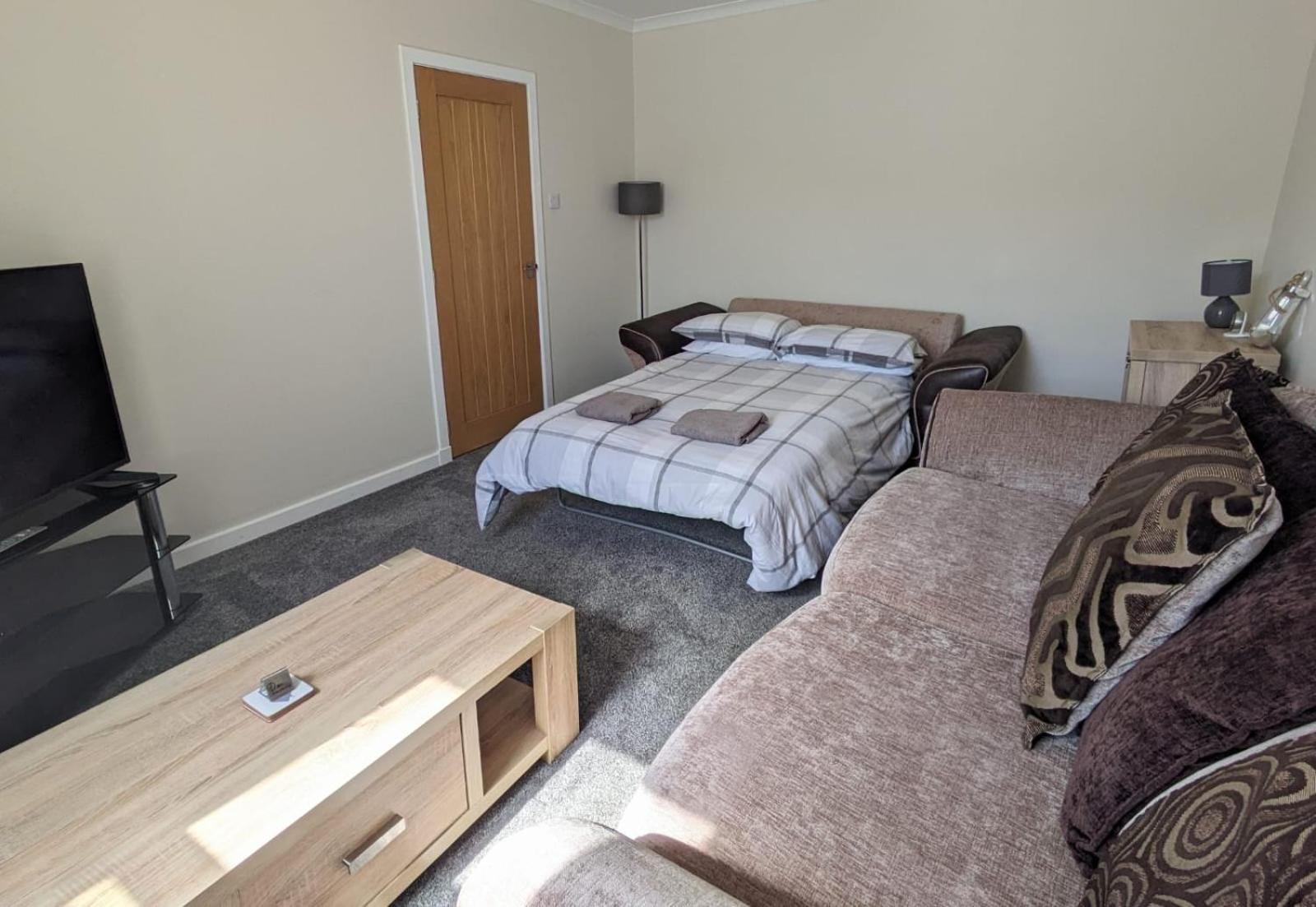 Two-Bedroom Apartment - Photo 15