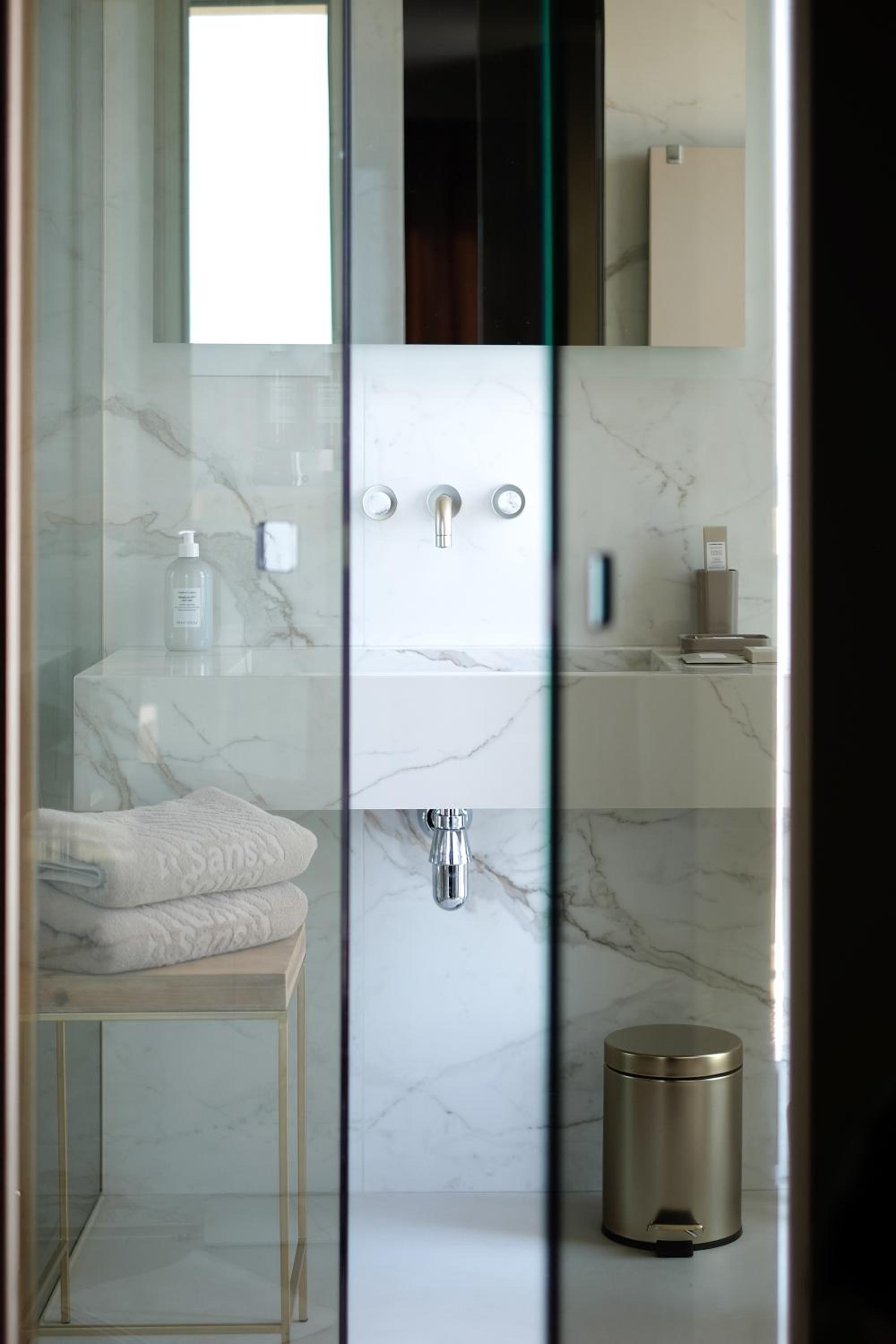 Junior Suite with Sea View - Photo 13