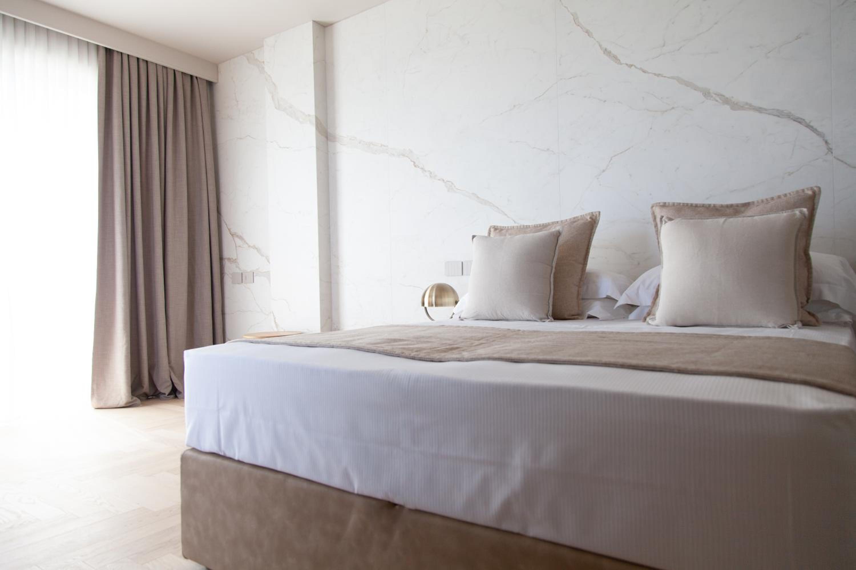 Junior Suite with Sea View - Photo 11