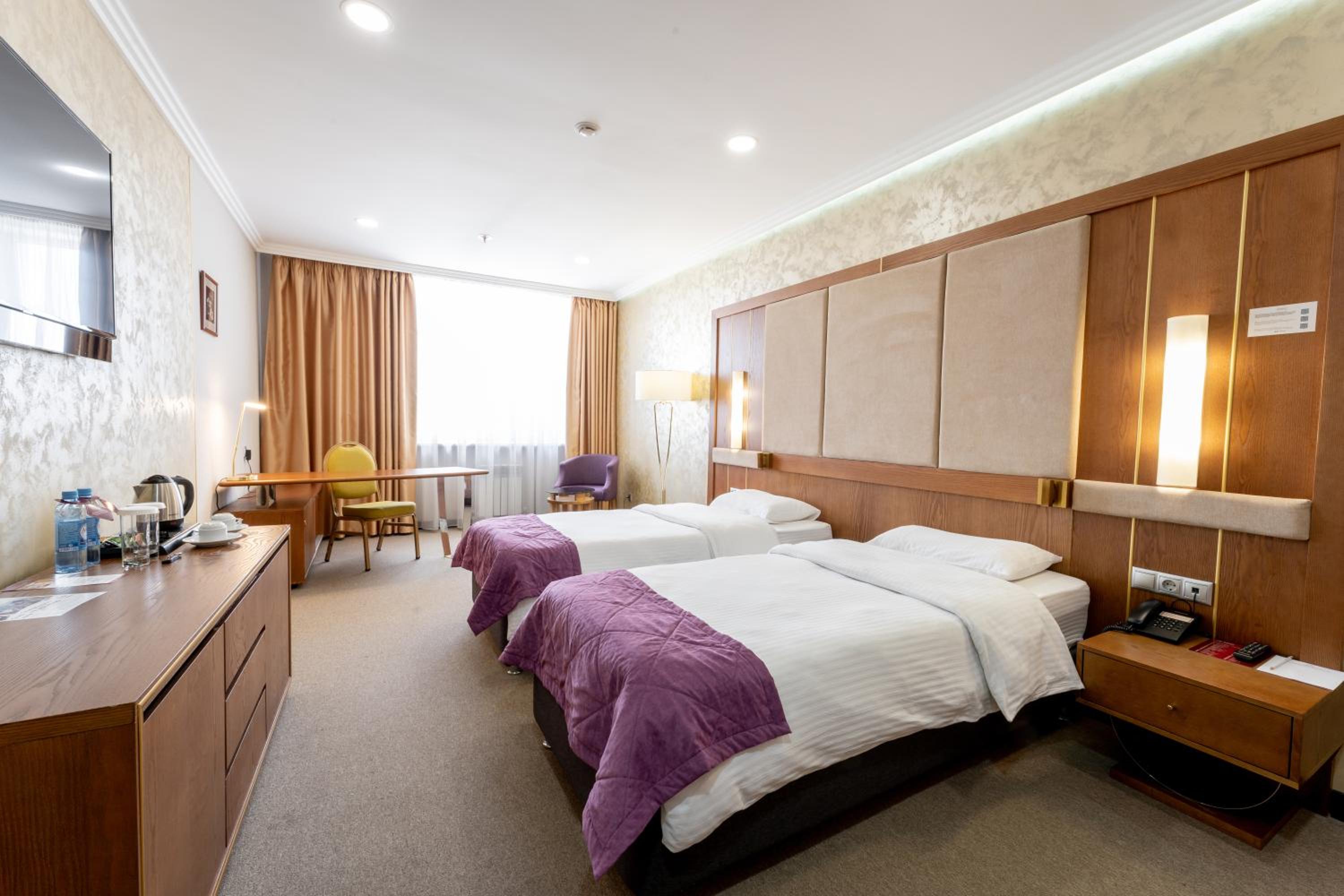 Twin Room - Photo 6