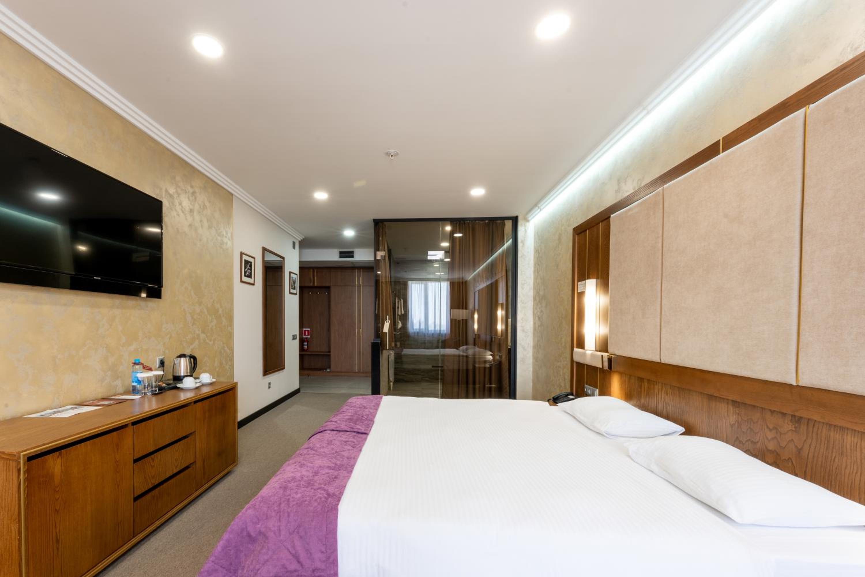 Superior Double Room - Photo 2