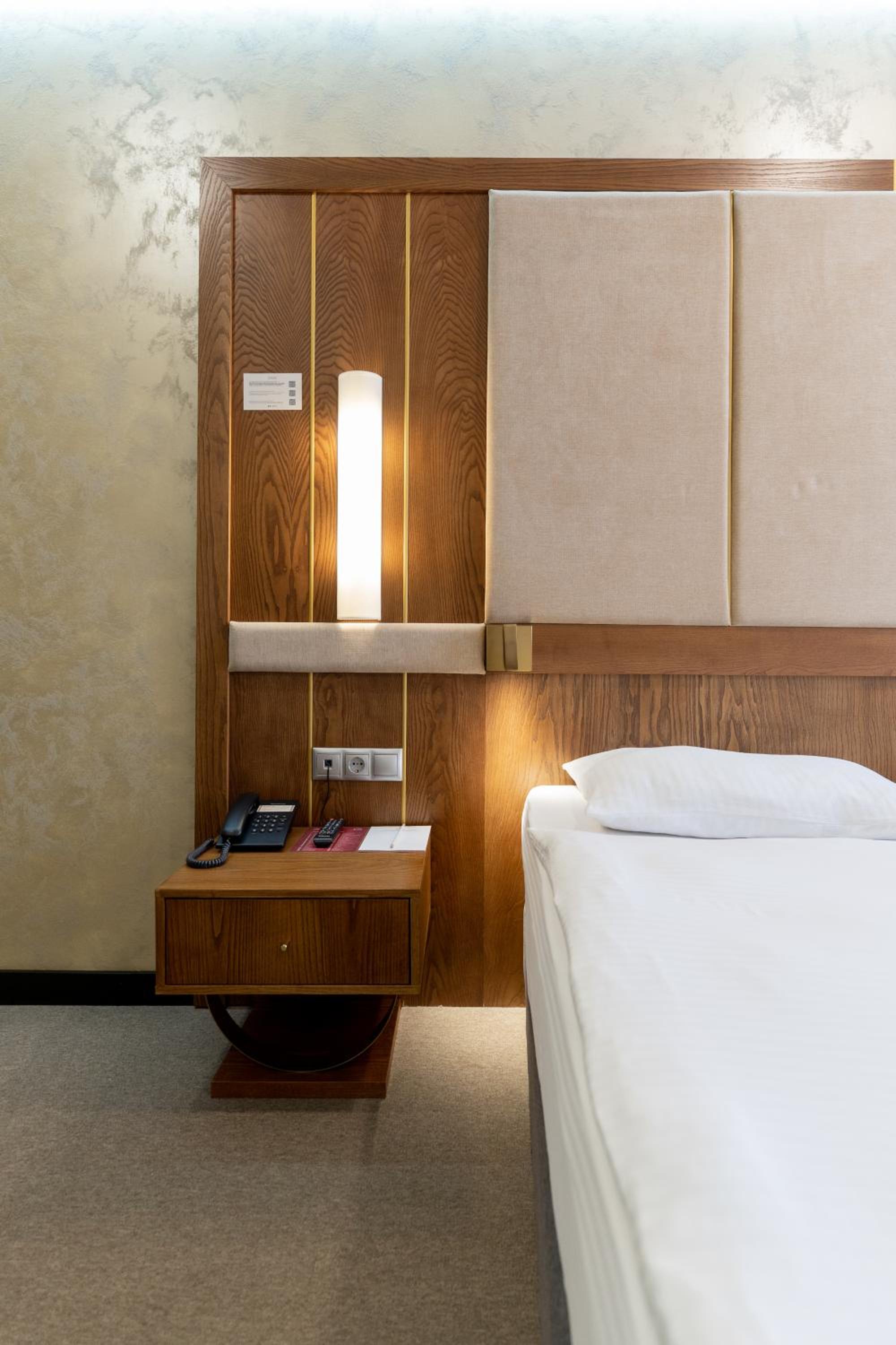 Superior Double Room - Photo 3