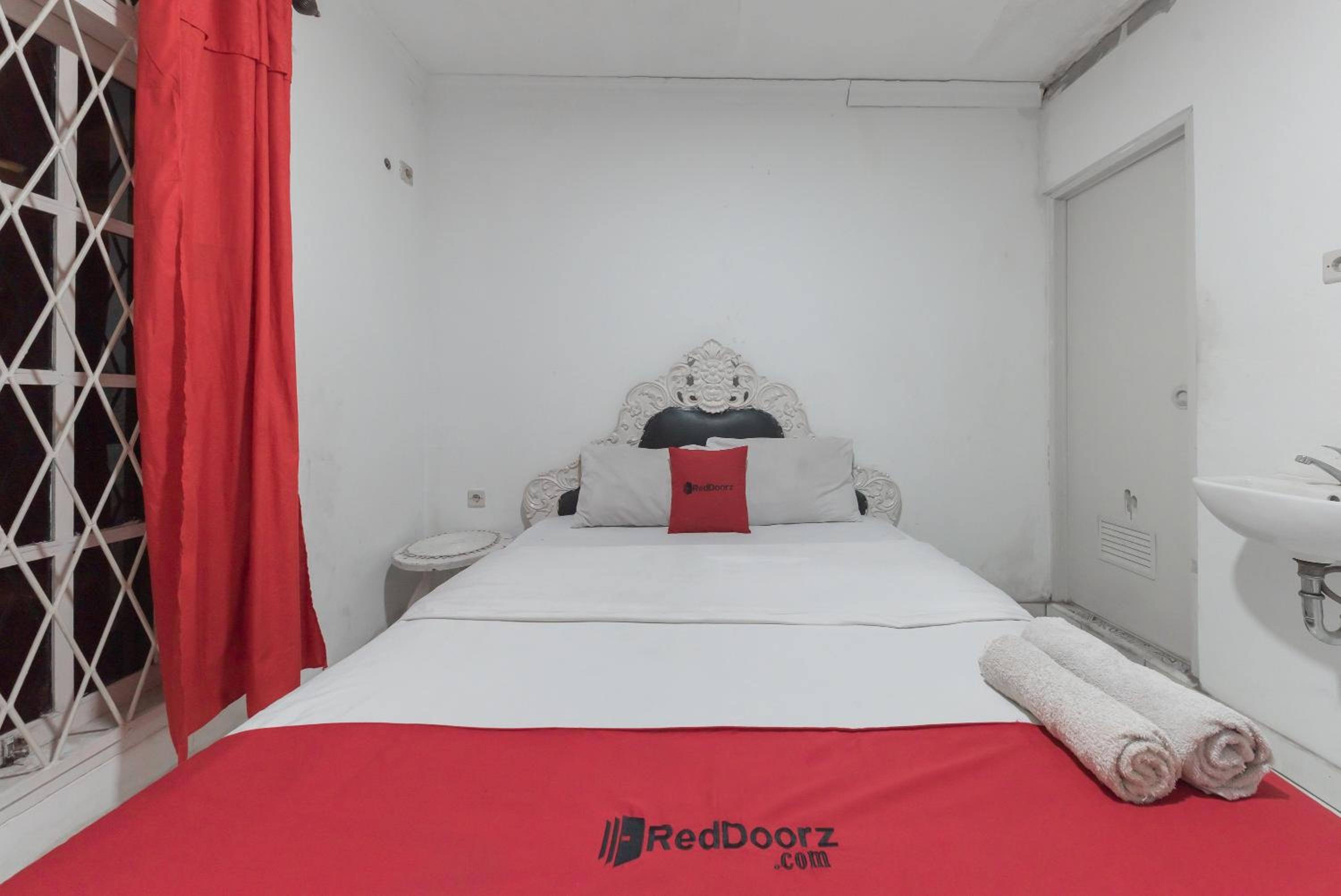 Standard Queen Room photo 3