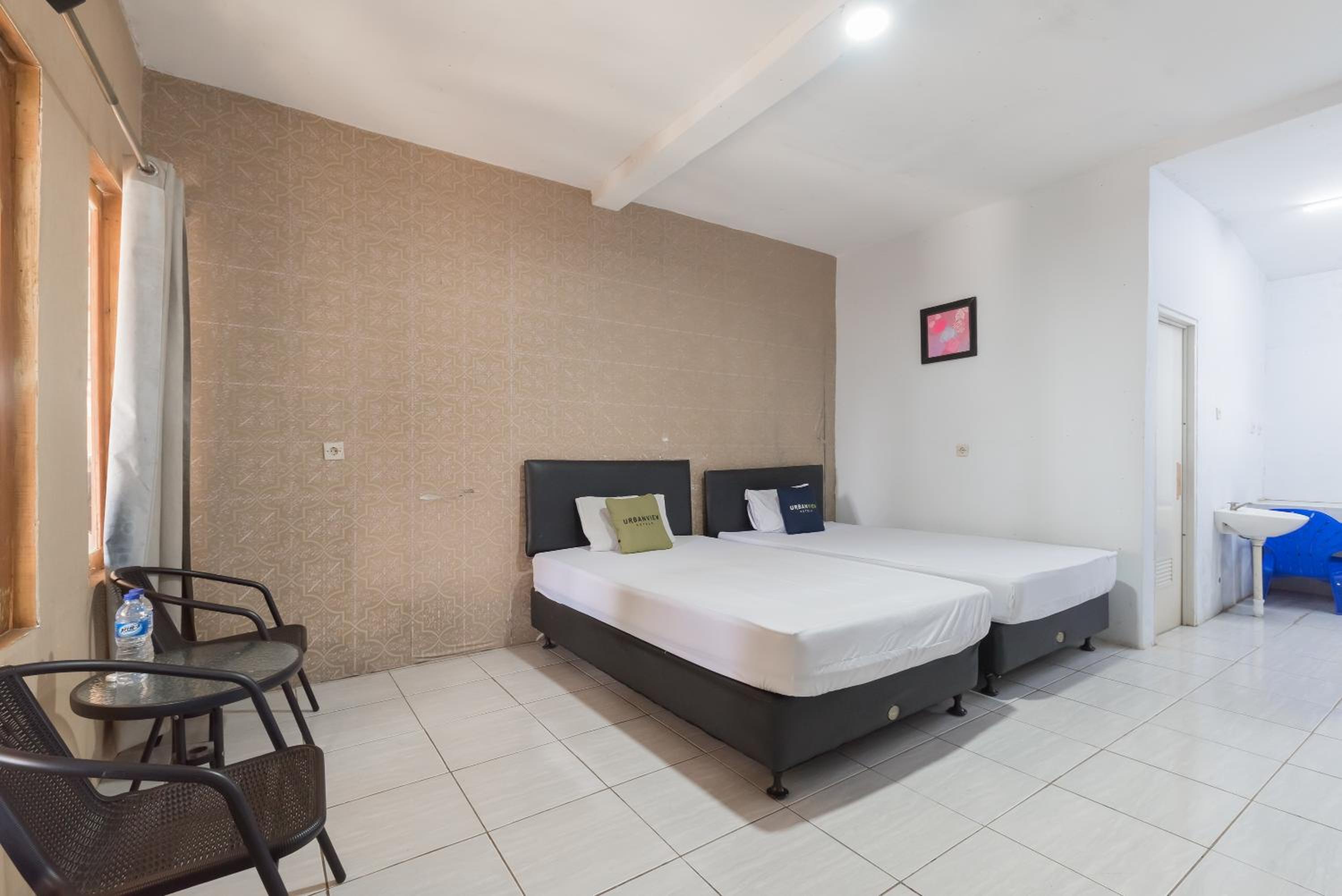 Delxue Twin Room - Photo 1