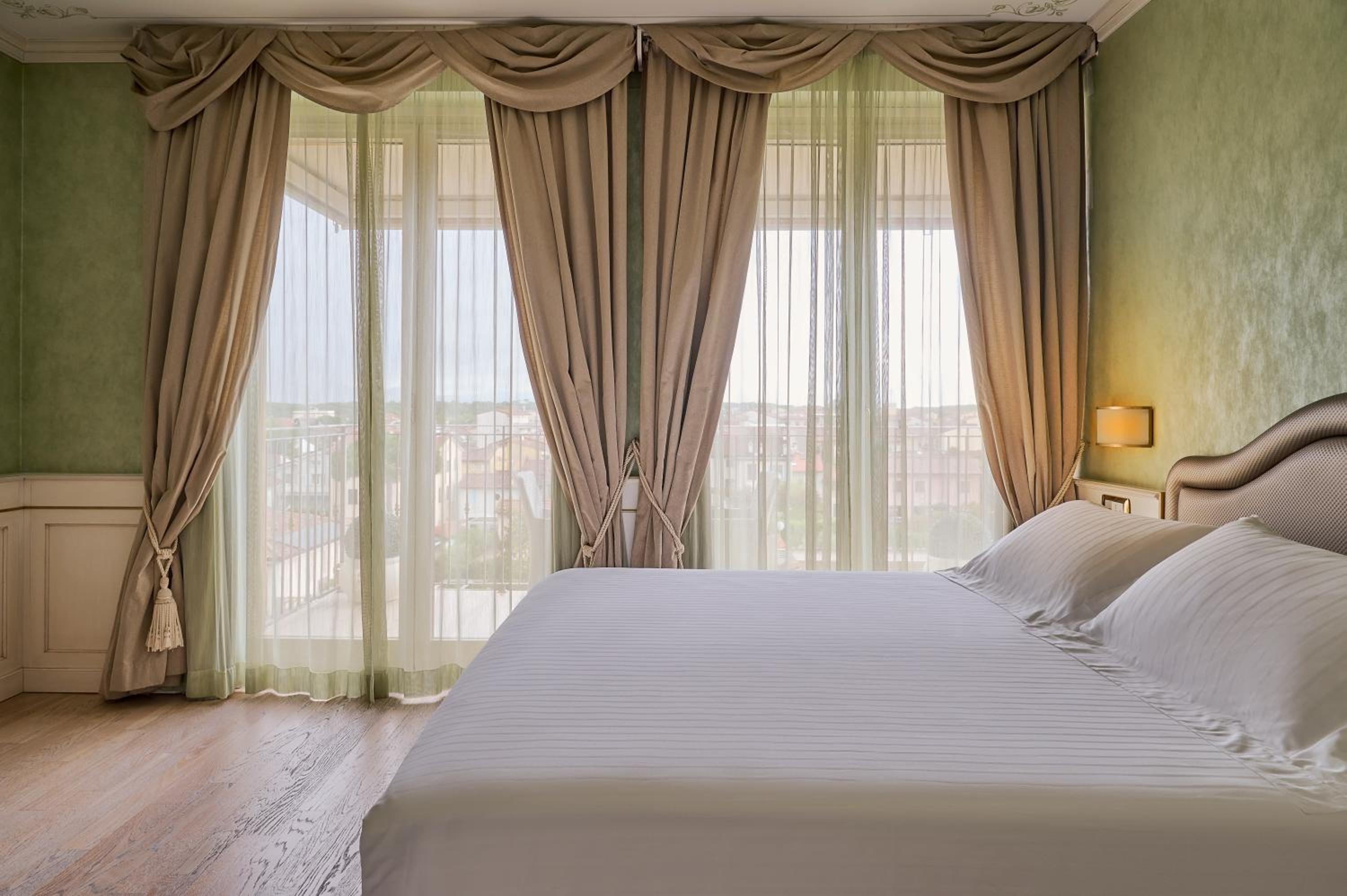 Deluxe Suite - Photo 4