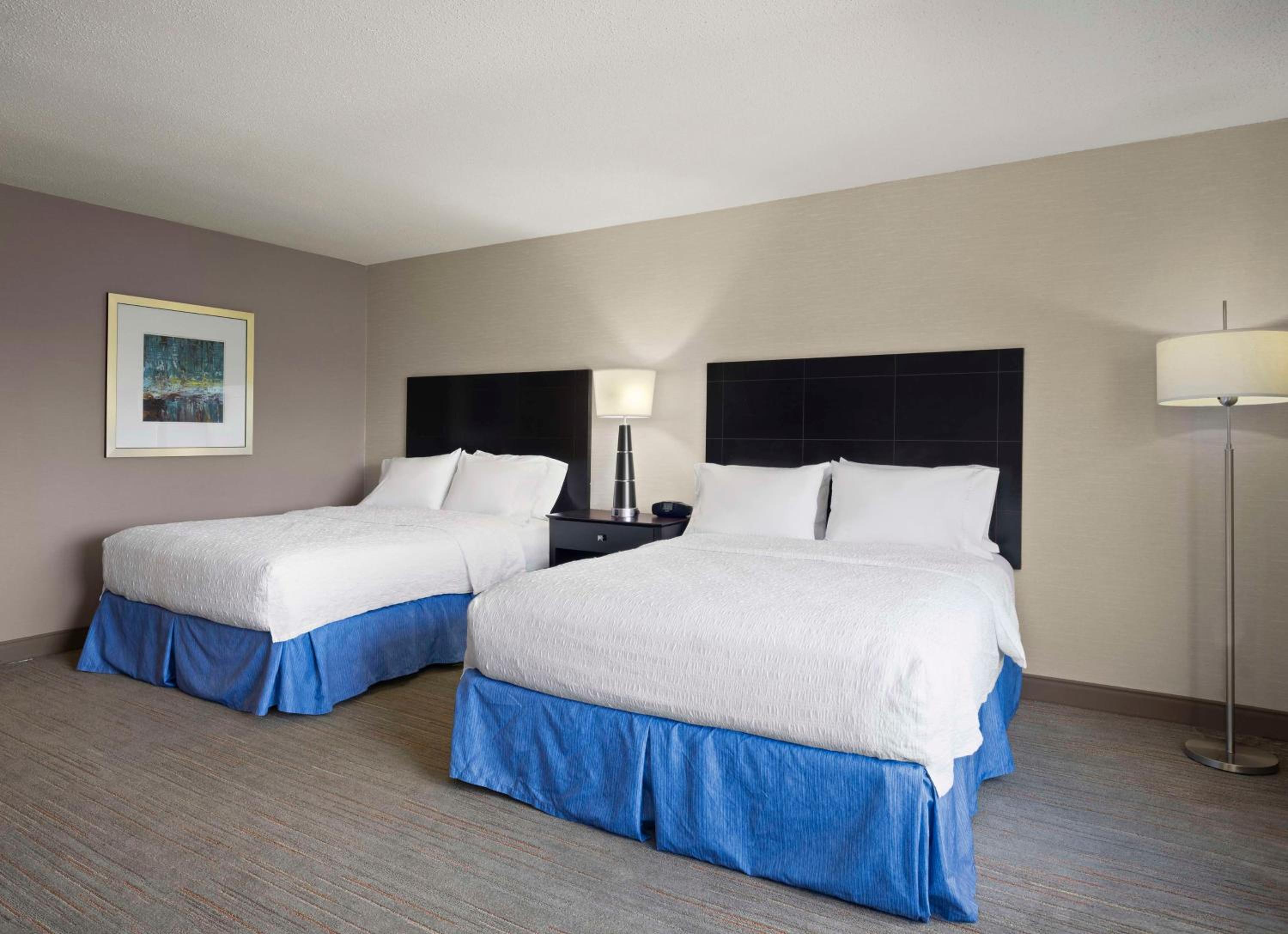 Queen Room with Two Queen Beds - Mobility and Hearing Access/Non-Smoking - Photo 2