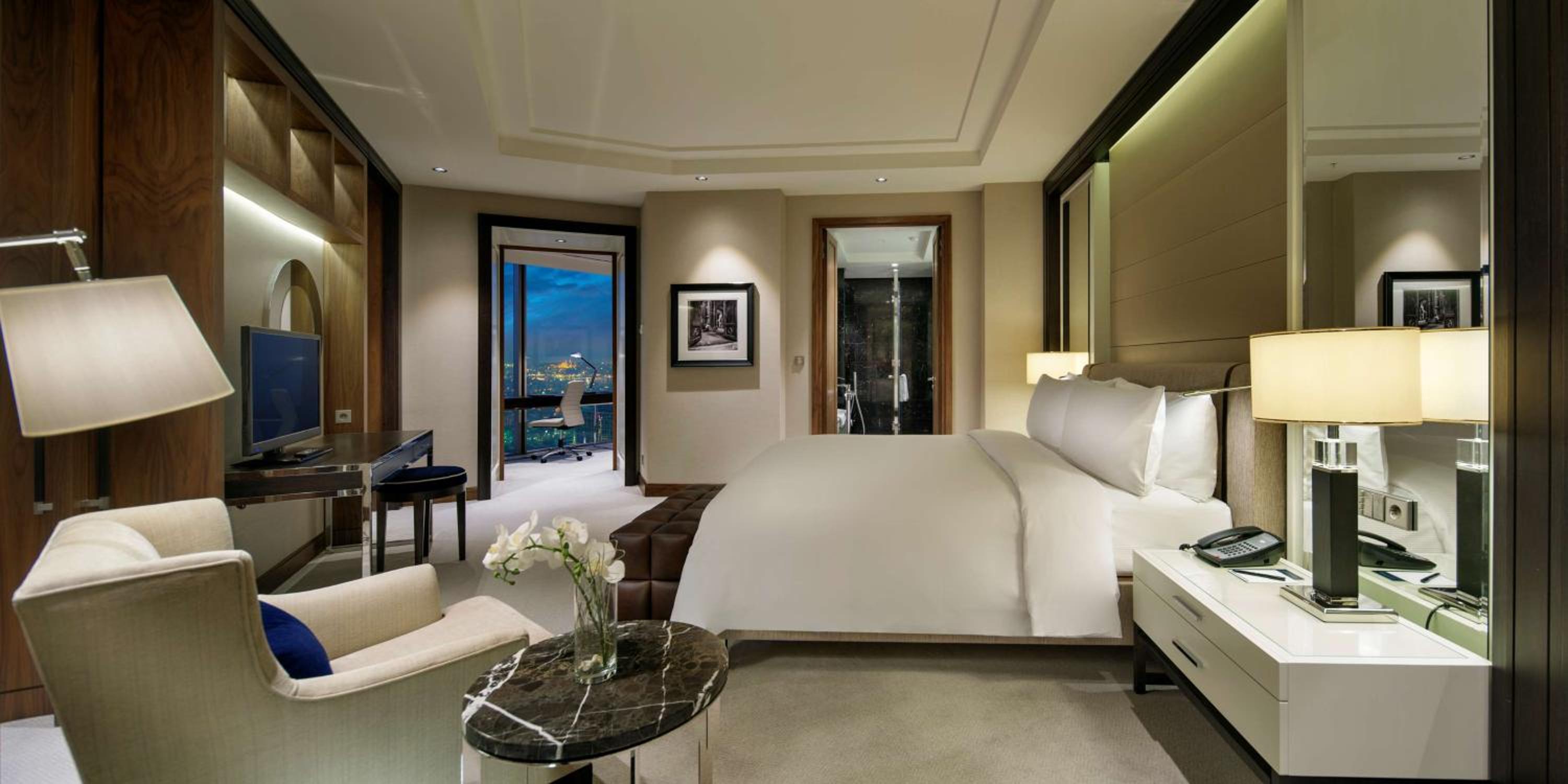 King Taksim Suite with Sea View