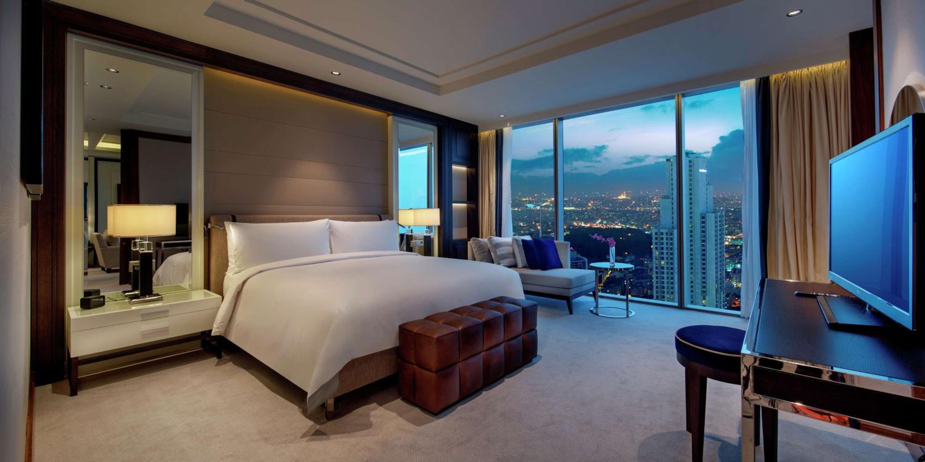 2 Bedroom Family Suite with Bosphorus View