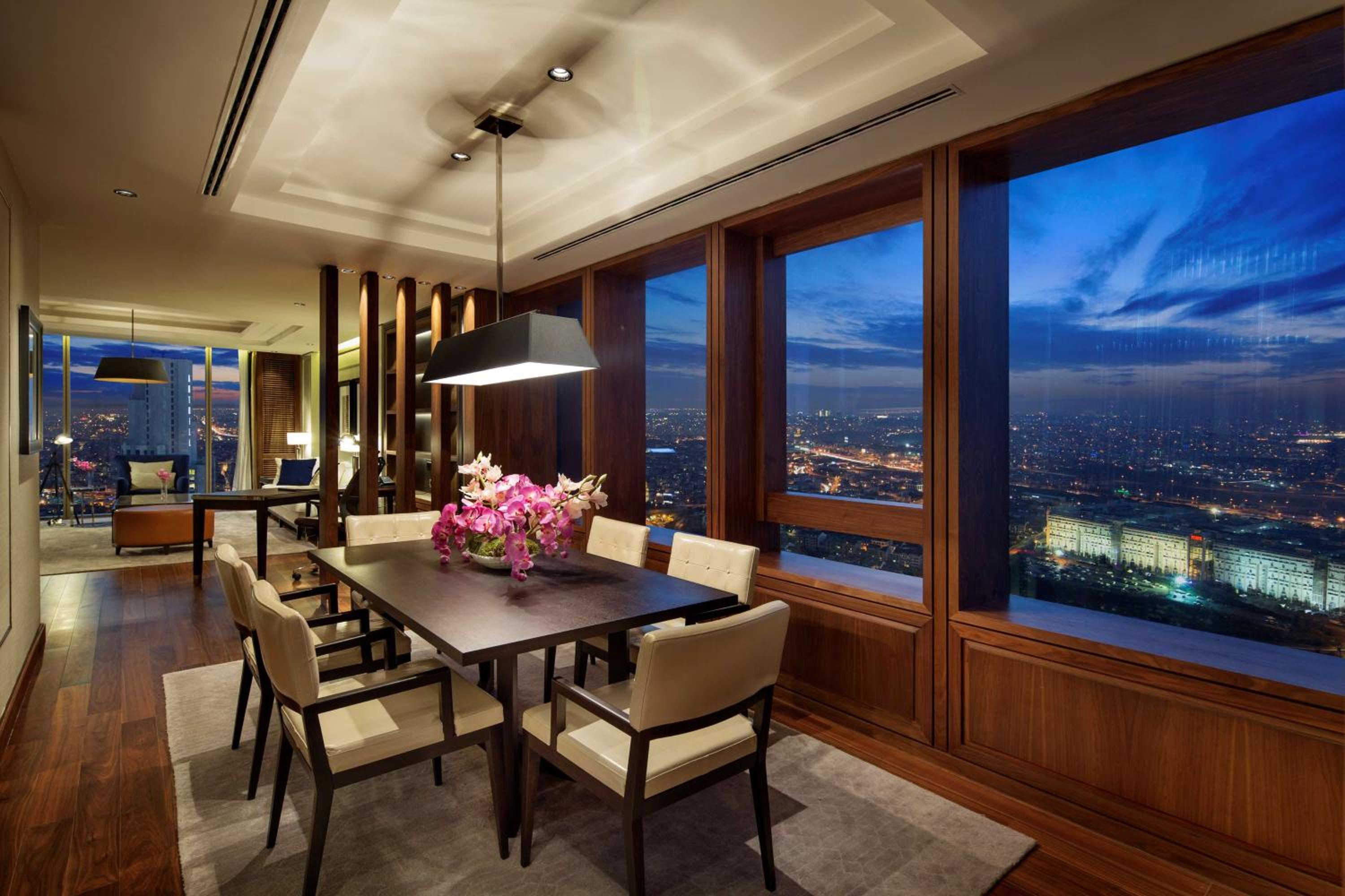 King Bomonti Suite with Executive Lounge Access