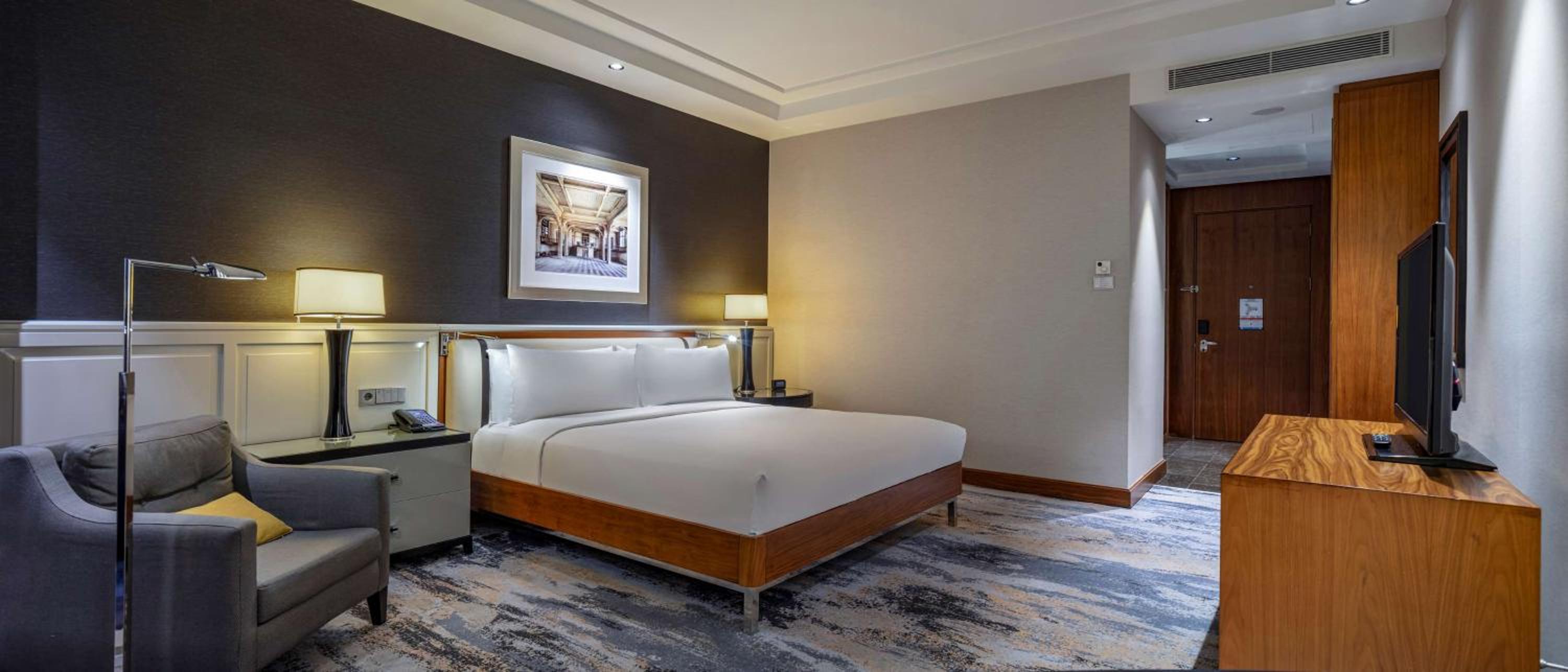 Deluxe King Room with Sea View