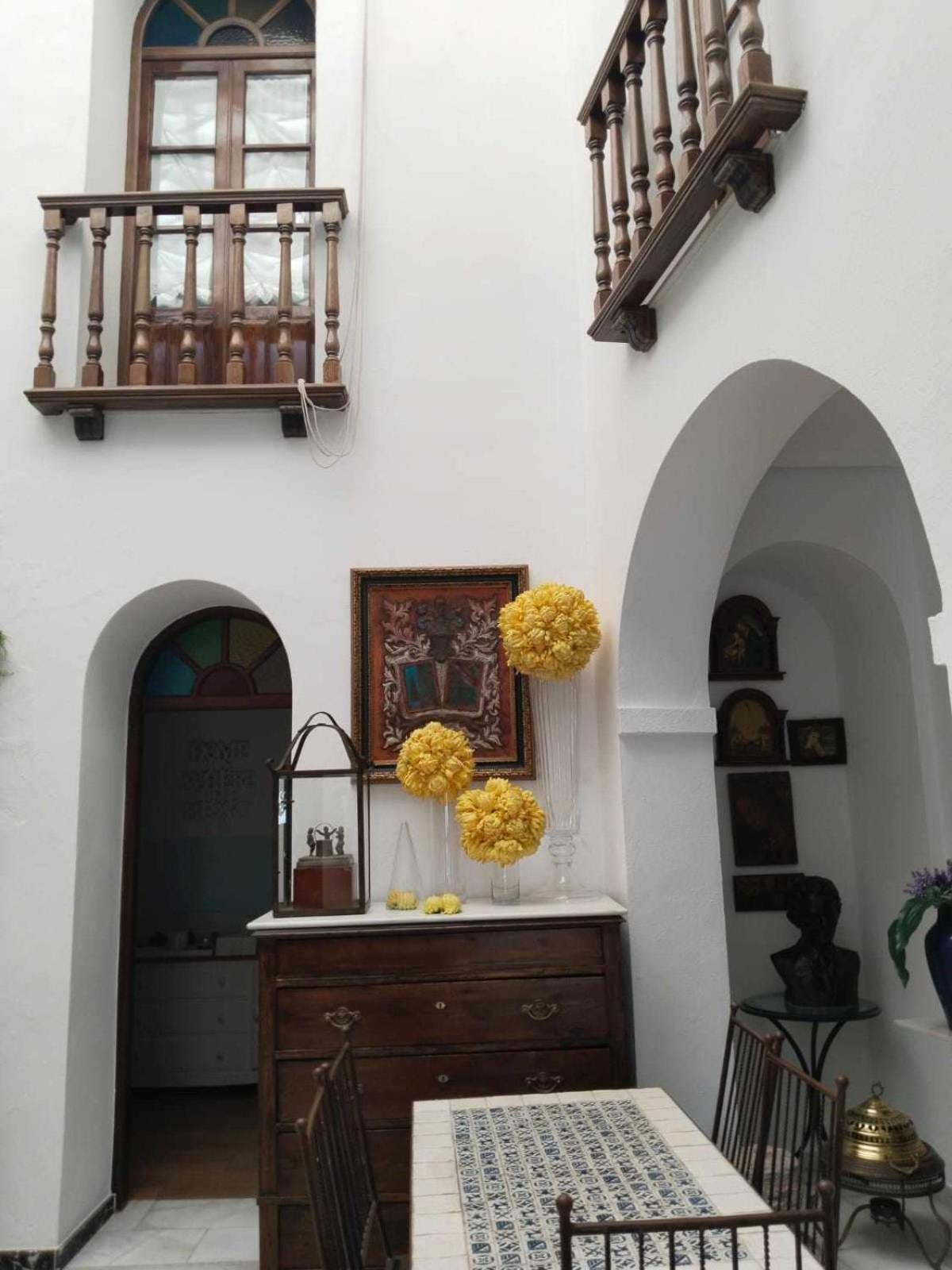 Double Room with Spa Bath - Photo 12