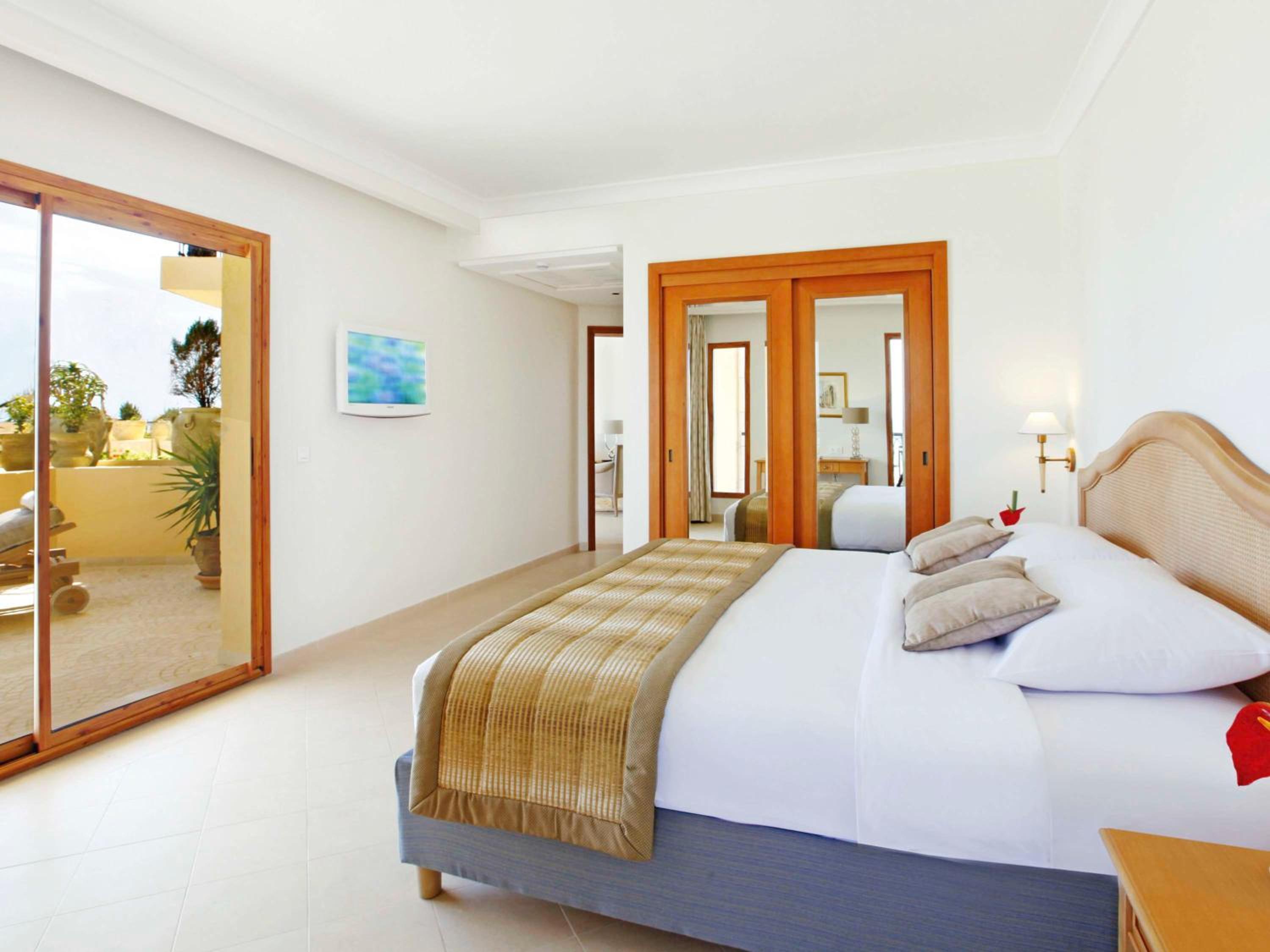 Suite with Terrace and Sea View - Photo 6
