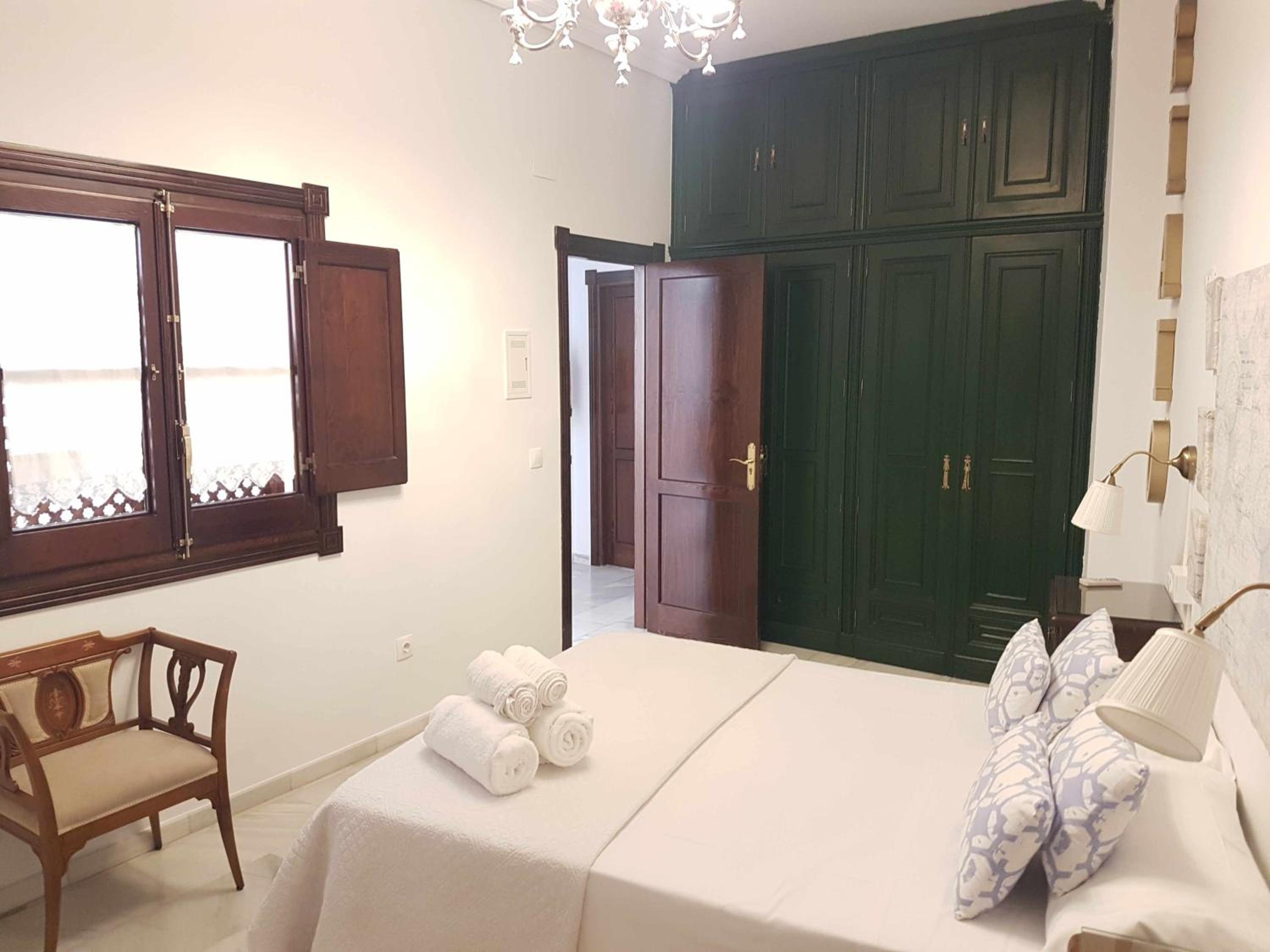 Double Room - Photo 8