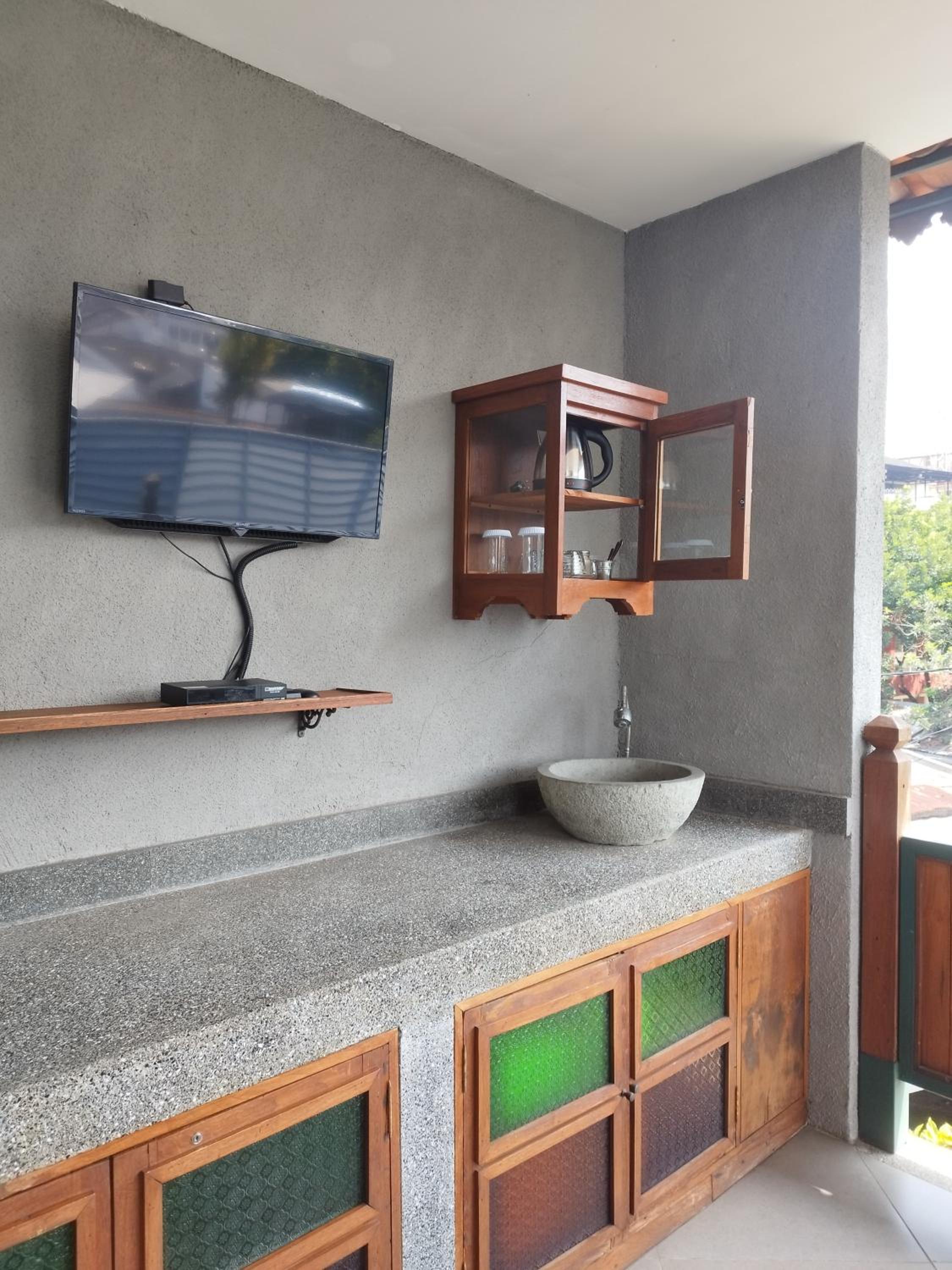 Double Room with Balcony - Photo 2