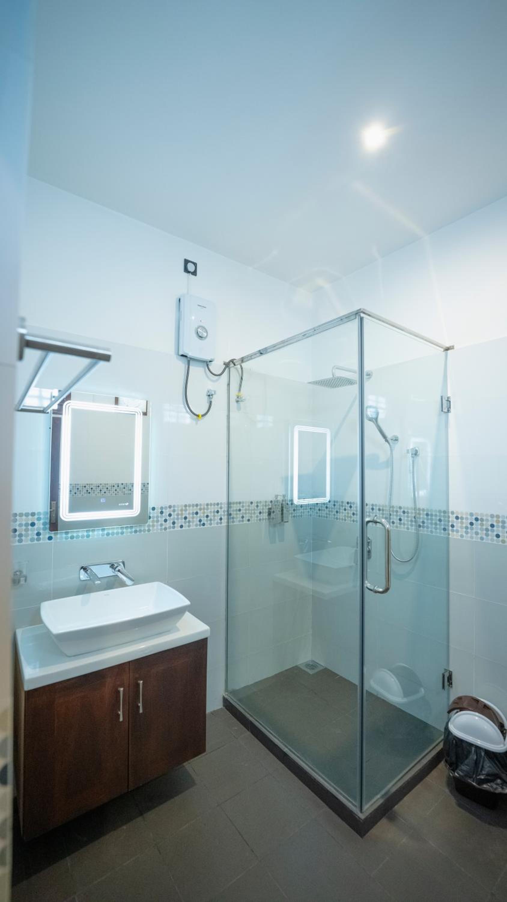 Deluxe Double Room - Photo 11