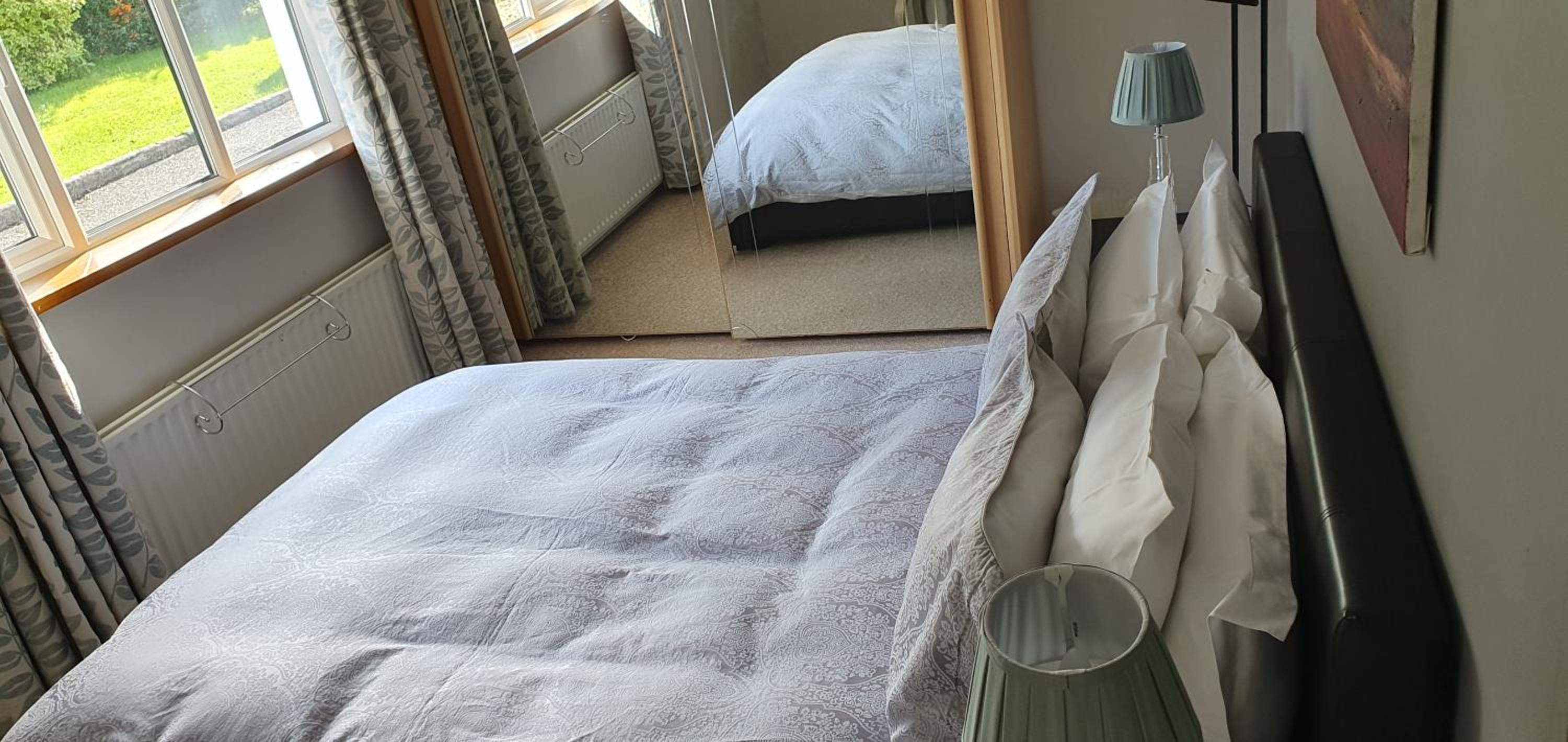 Double or Twin Room with Private Bathroom photo 1