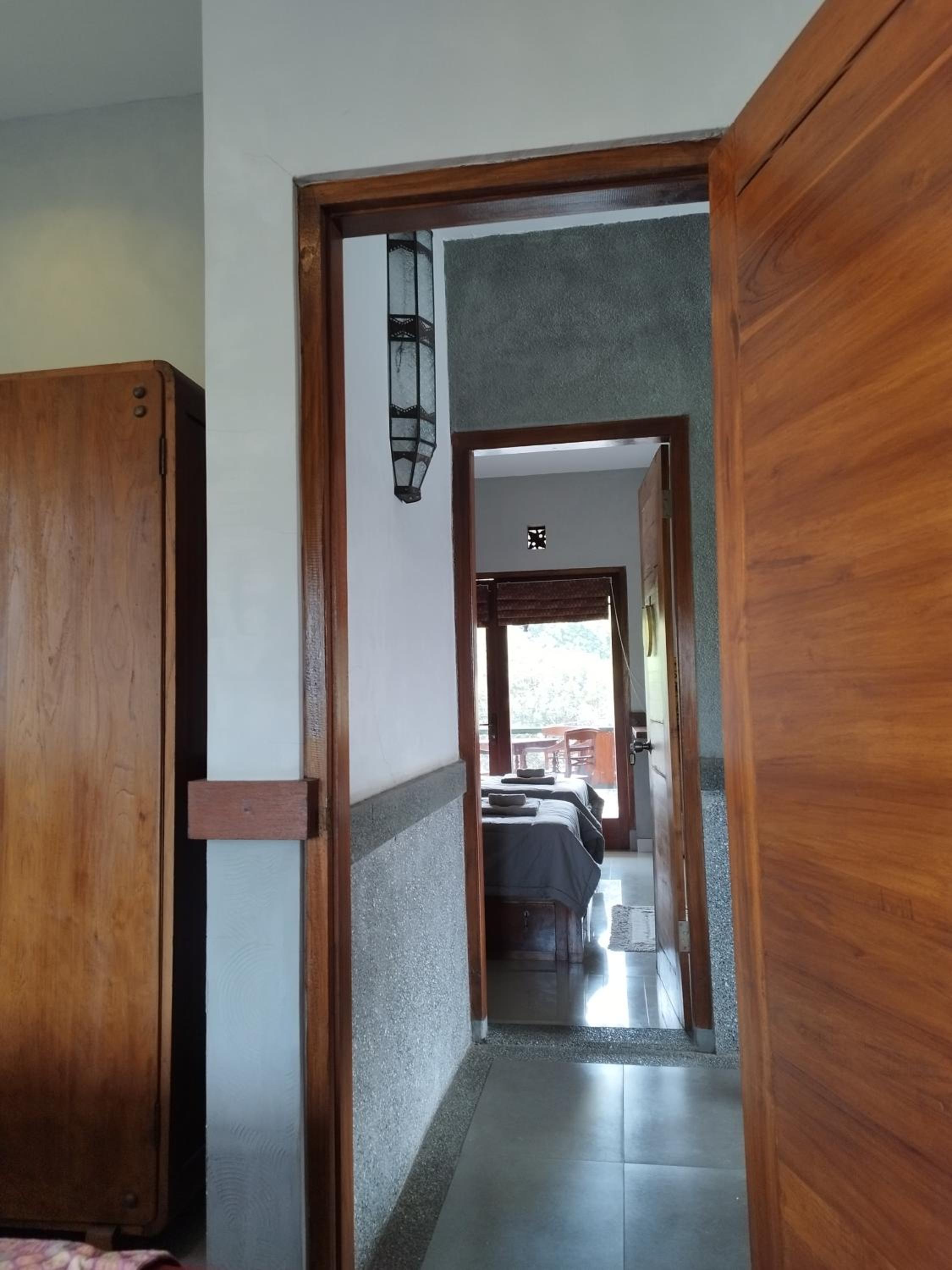 Double Room with Balcony - Photo 7