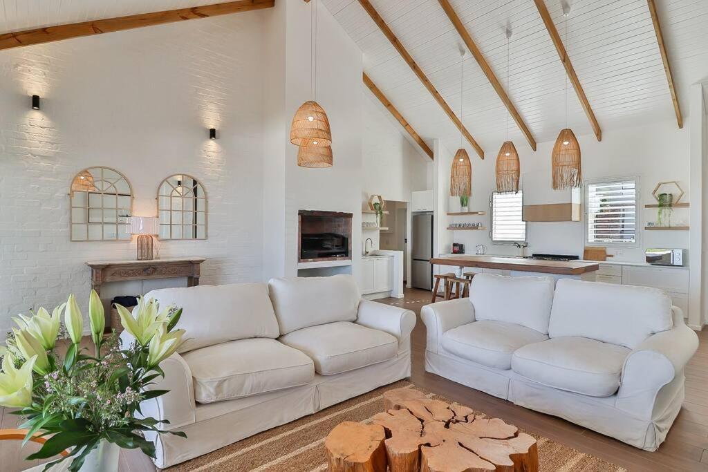 Three-Bedroom House photo 1