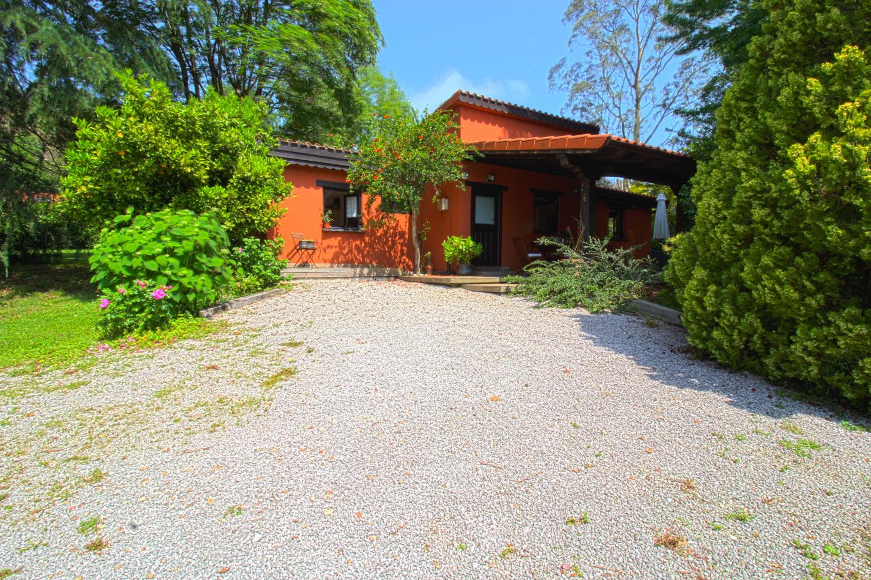 Two-Bedroom House photo 2