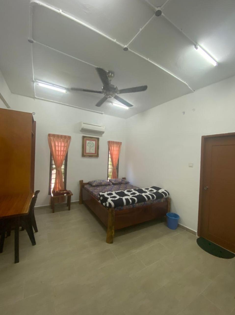 Two-Bedroom House photo 2