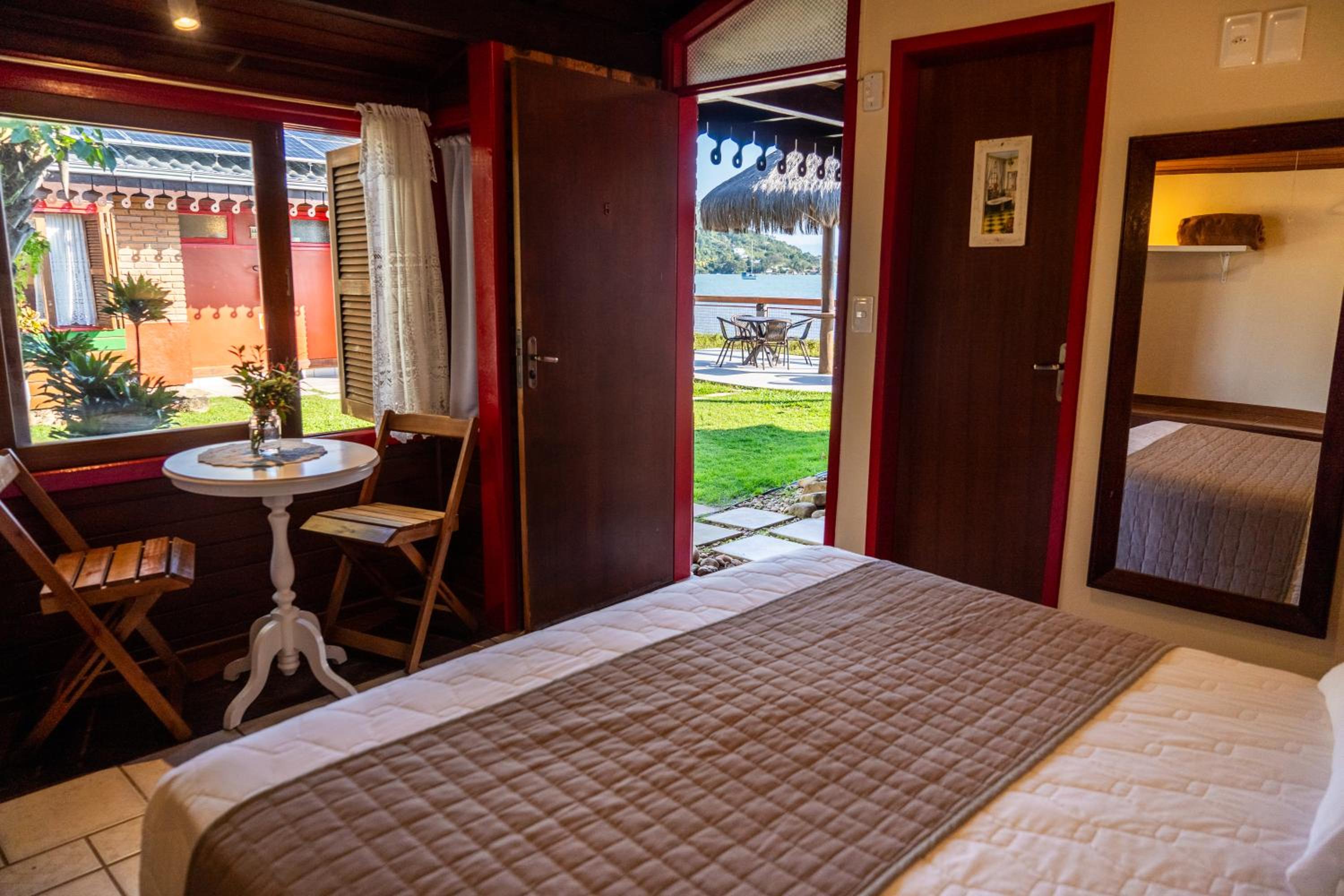 Suite with Garden View