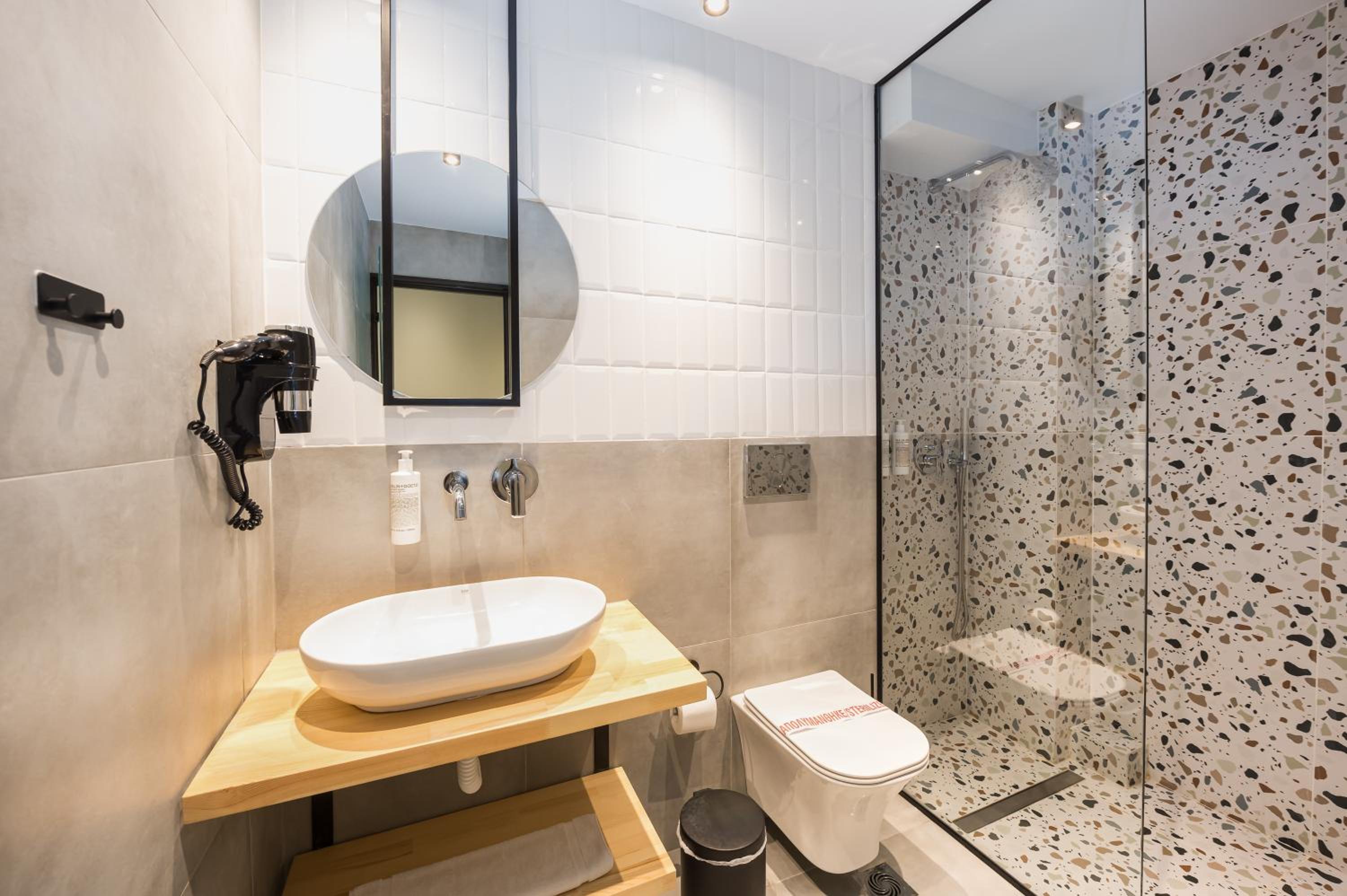 Superior Double Room - Photo 8