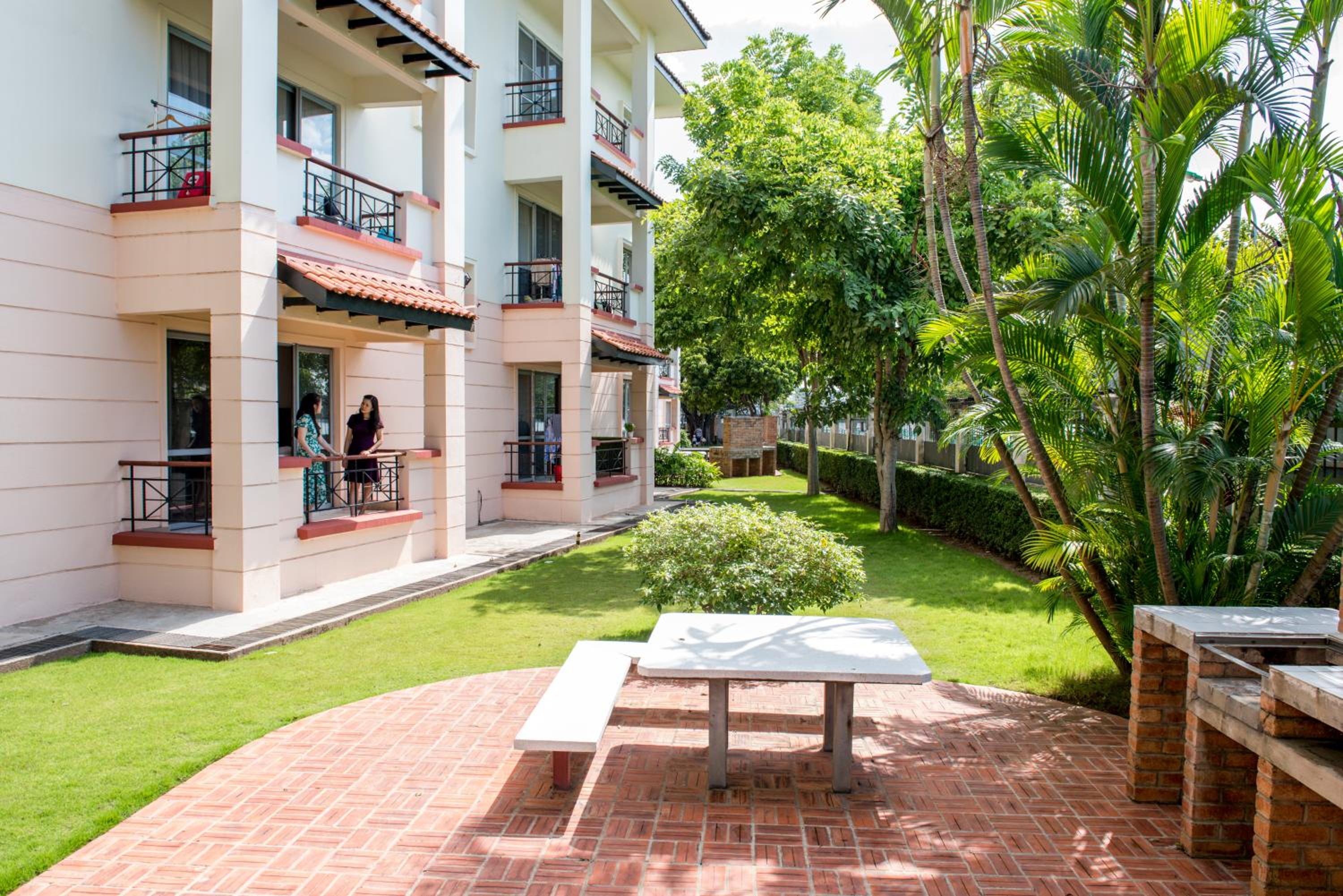 Three-Bedroom Villa photo 3
