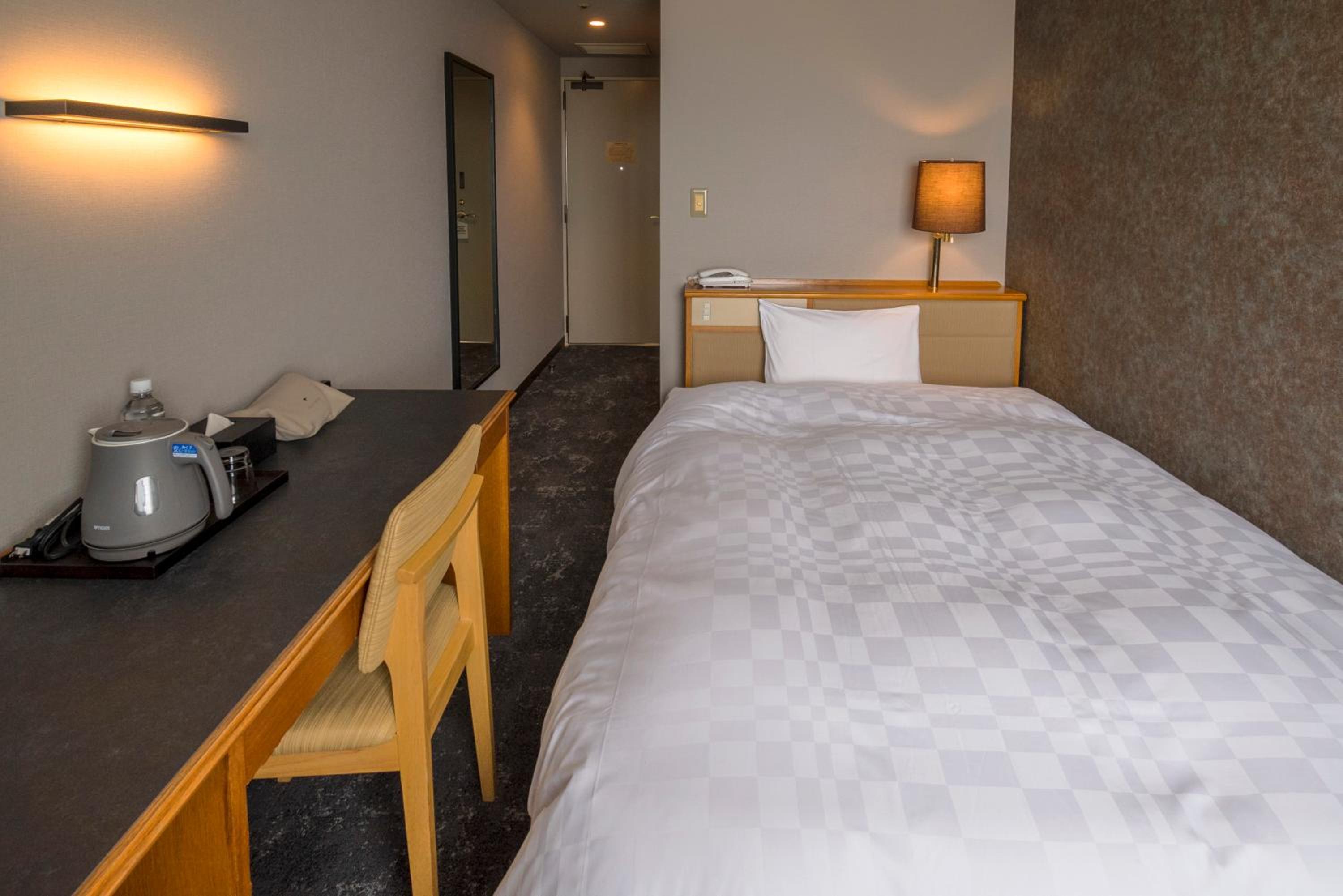 Single Room - Non-Smoking photo 3