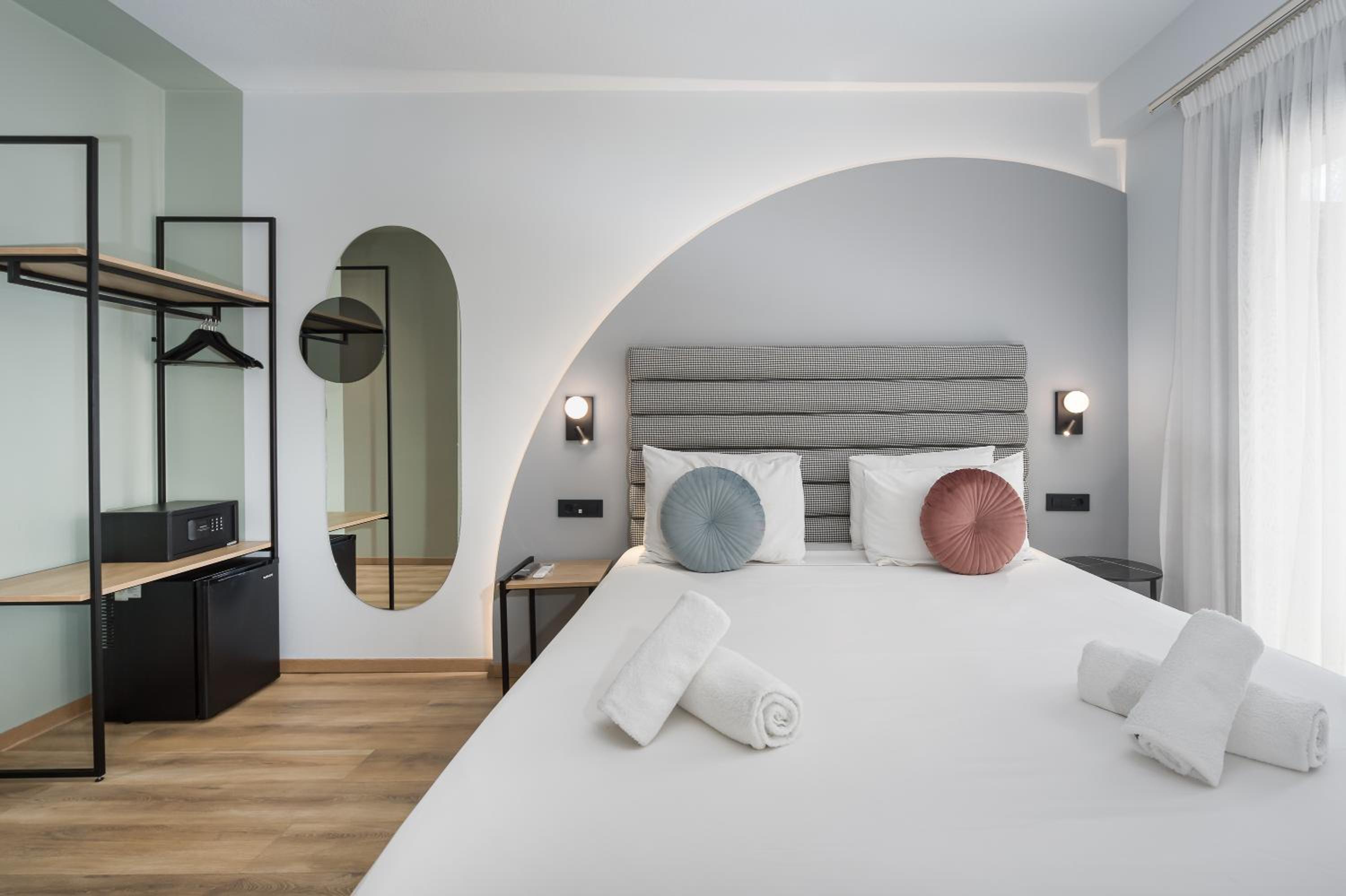 Junior Suite with Garden View - Photo 8