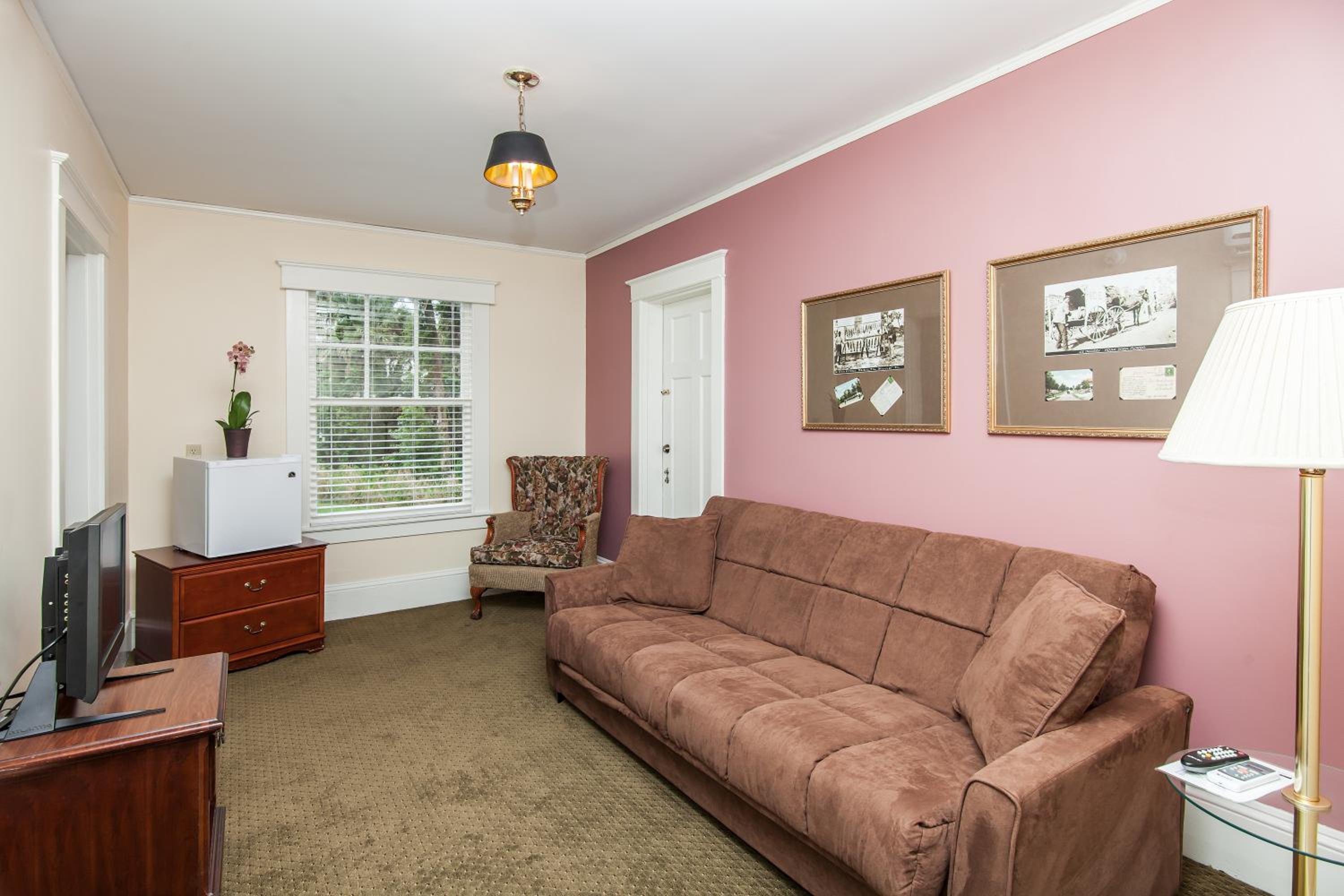 King Suite with Sofa Bed - Photo 3