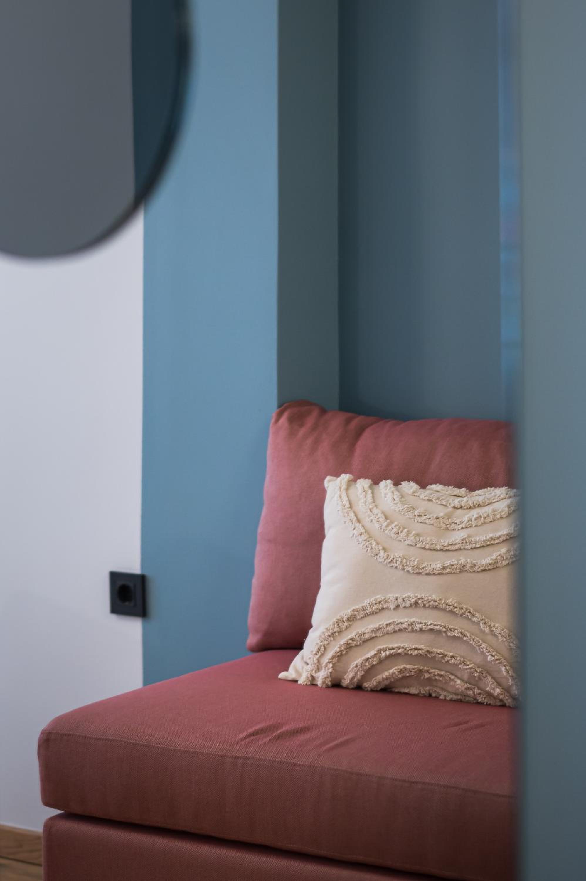 Junior Suite with Balcony - Photo 7