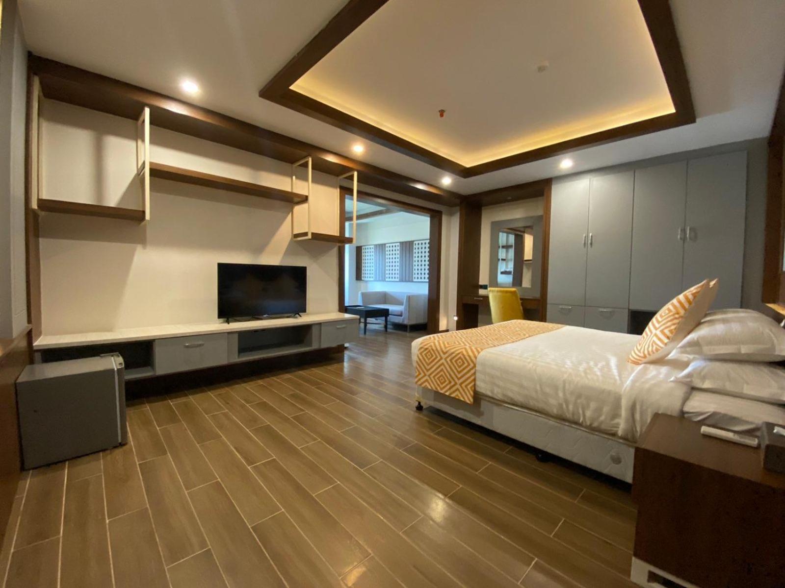 Executive Suite photo 1